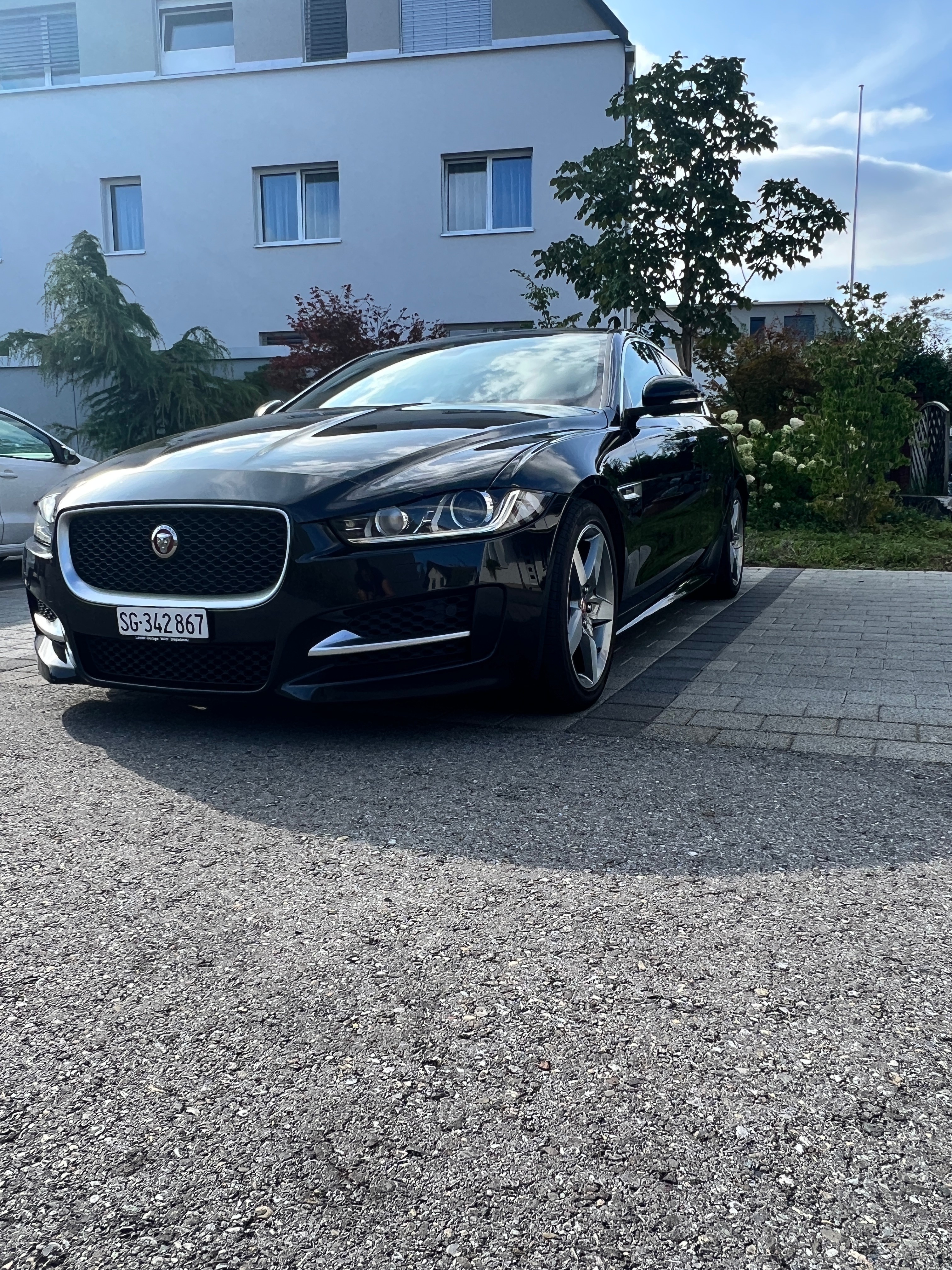 JAGUAR XE 20d R-Sport Automat