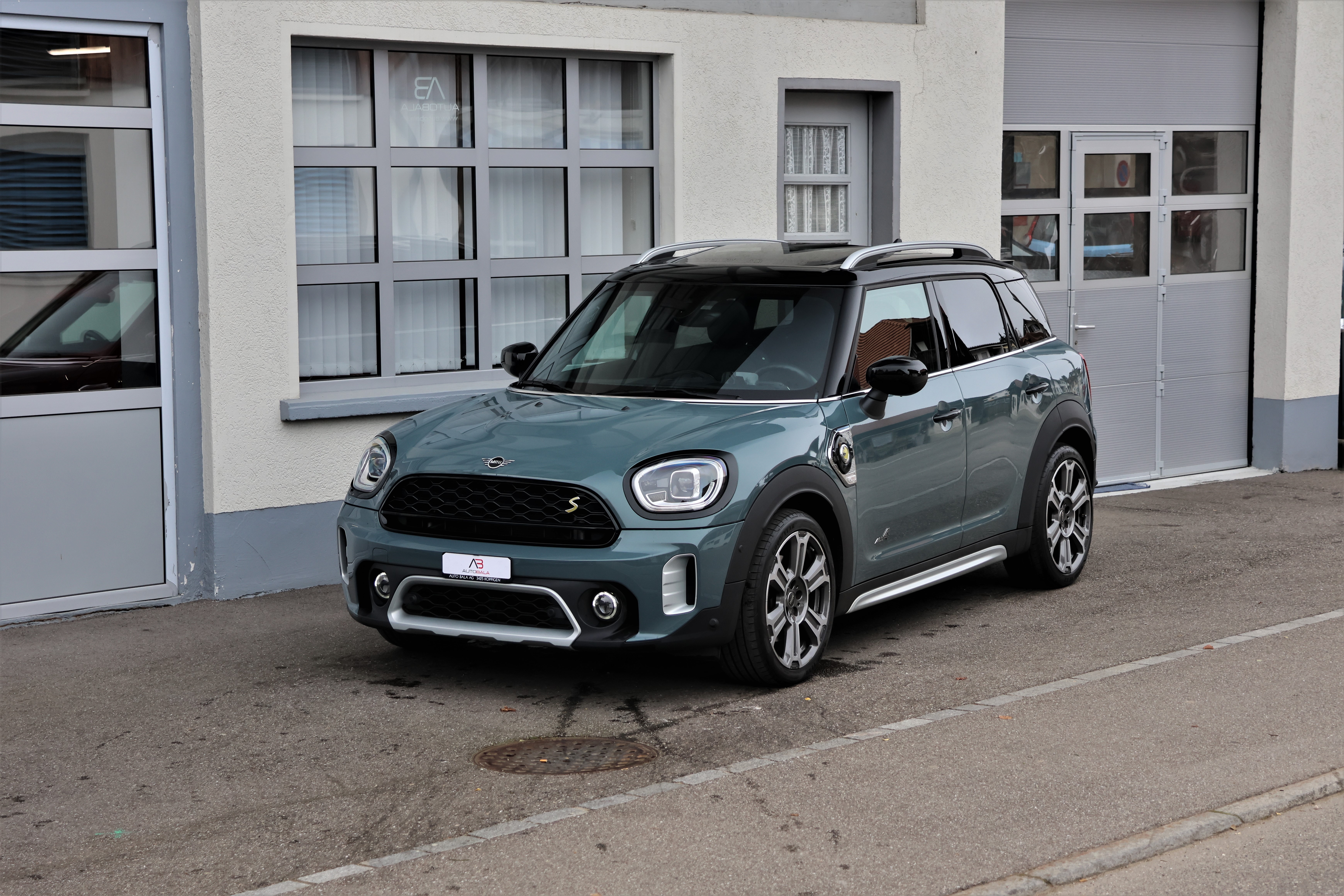 MINI Mini Countryman Cooper SE ALL4 PHEV Steptronic (CH)