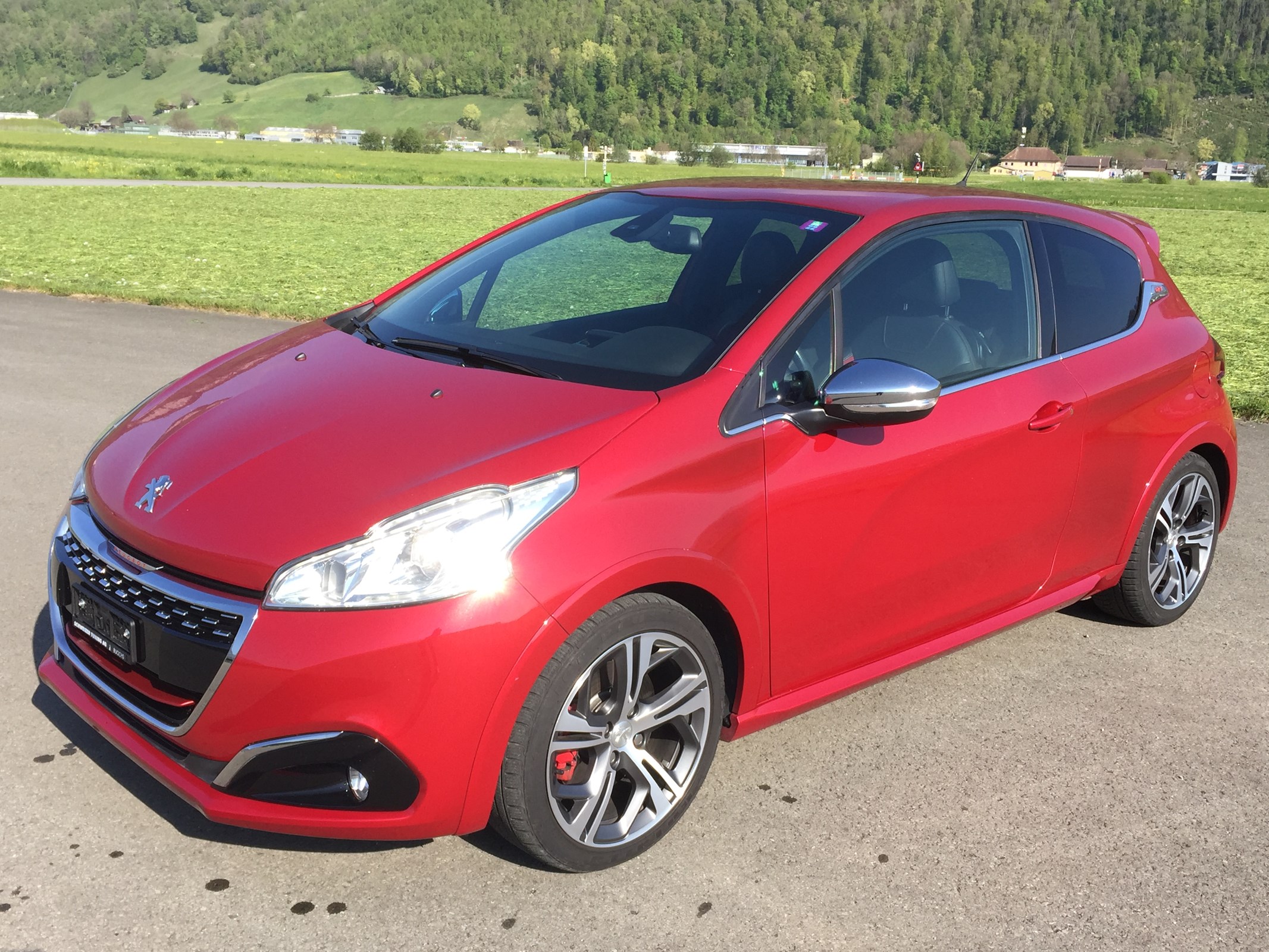 PEUGEOT 208 1.6 Turbo GTi