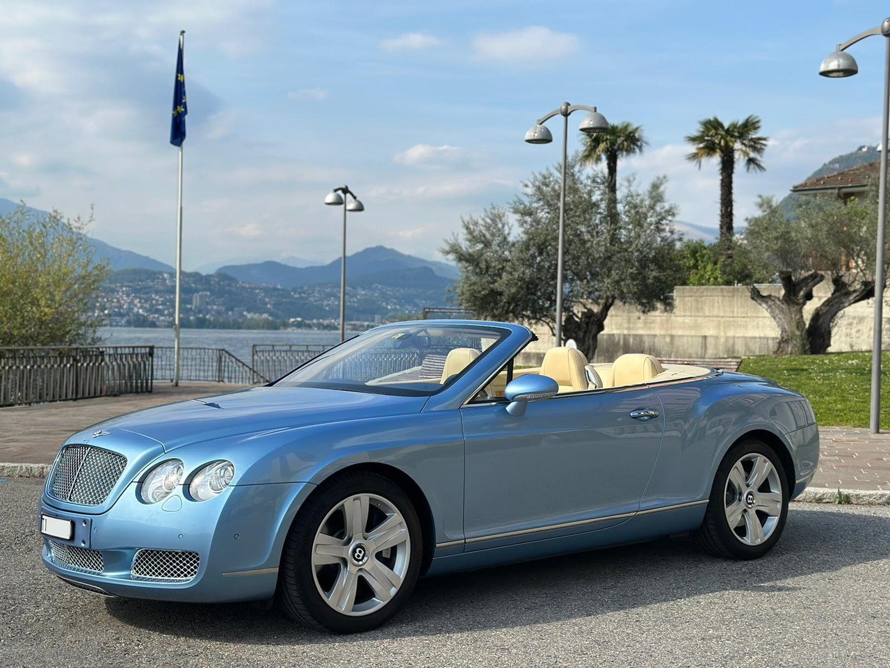 BENTLEY Continental GTC 6.0