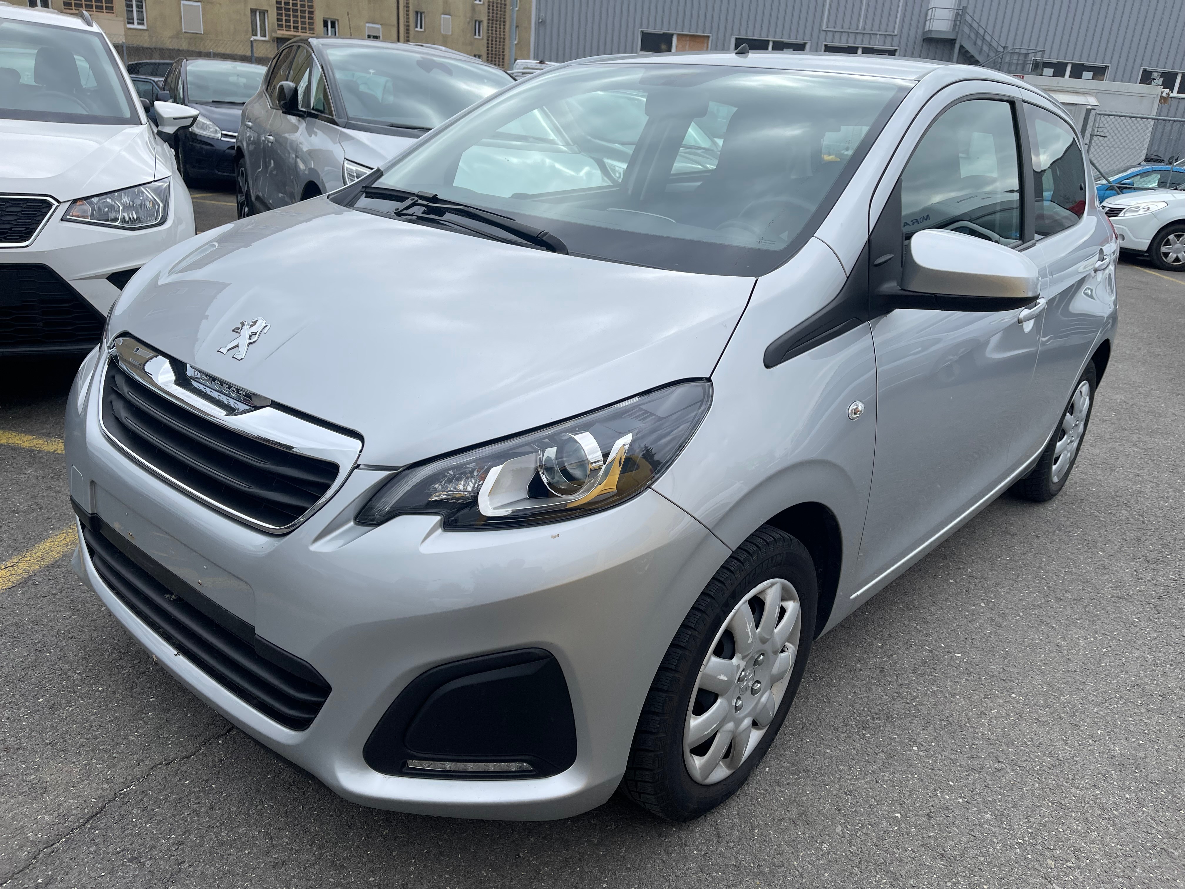 PEUGEOT 108 1.2 VTi Active