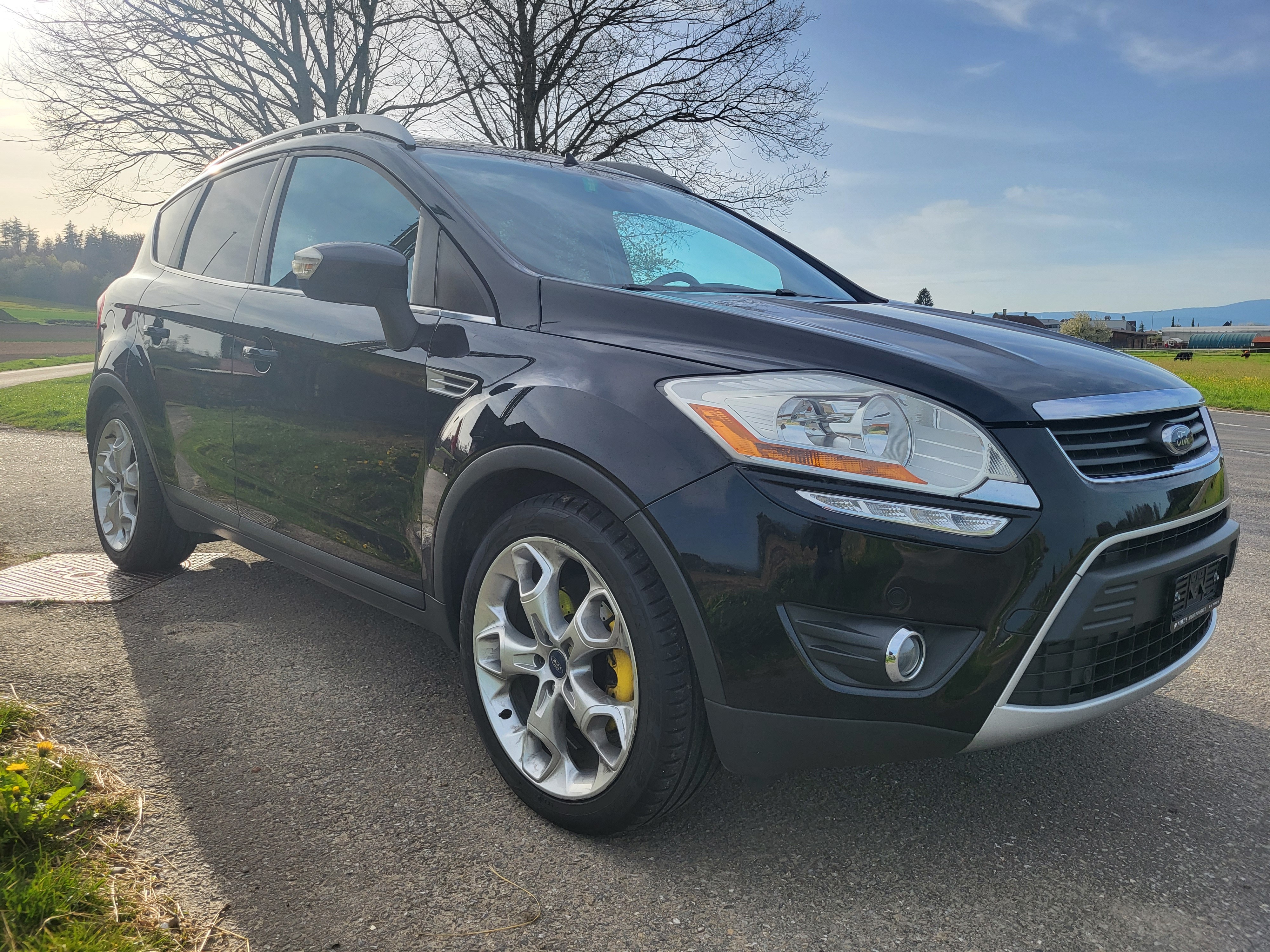 FORD Kuga 2.5 Turbo Titanium 4WD Automatic