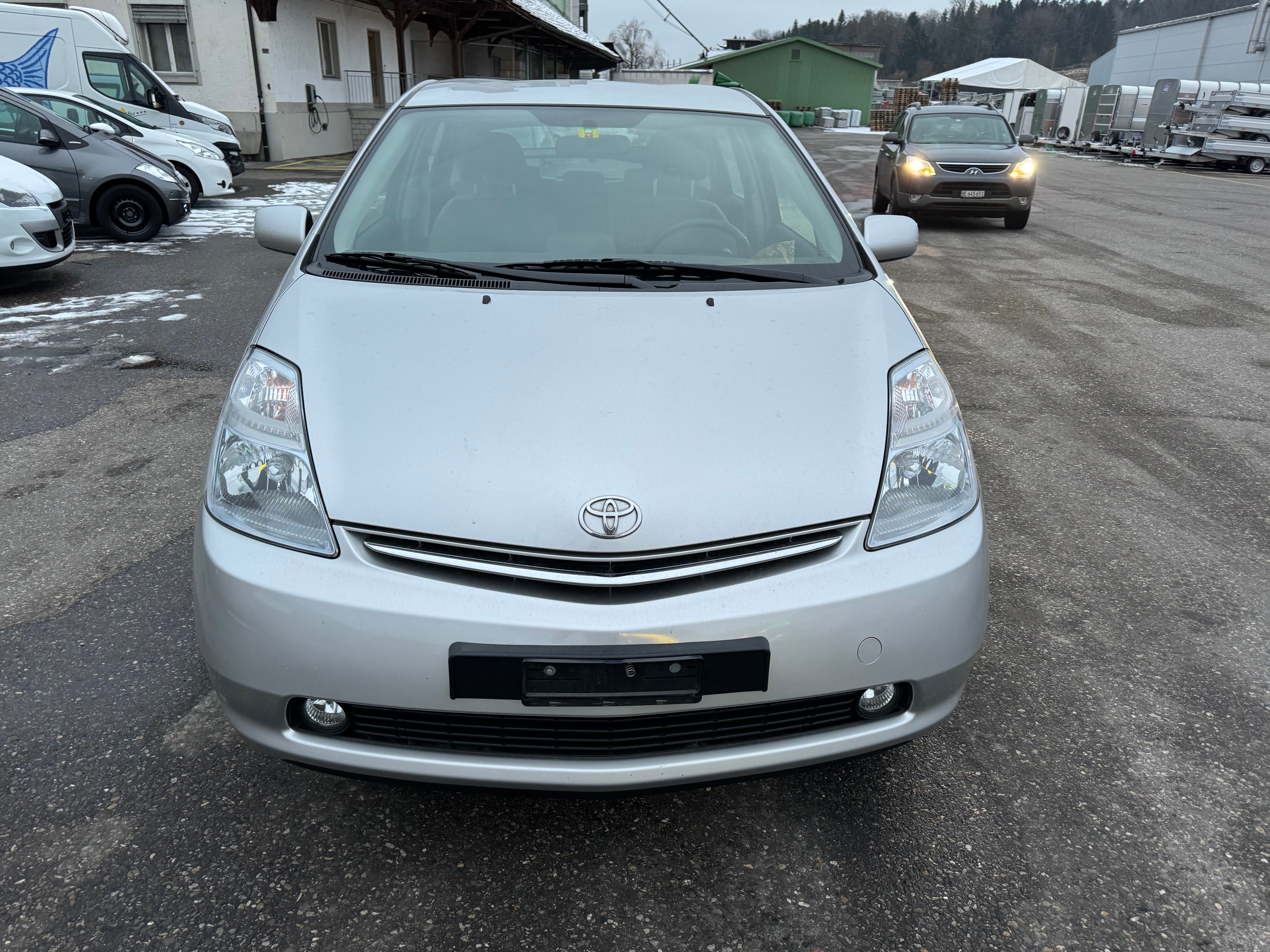 TOYOTA Prius 1.5 16V Hybrid Limited