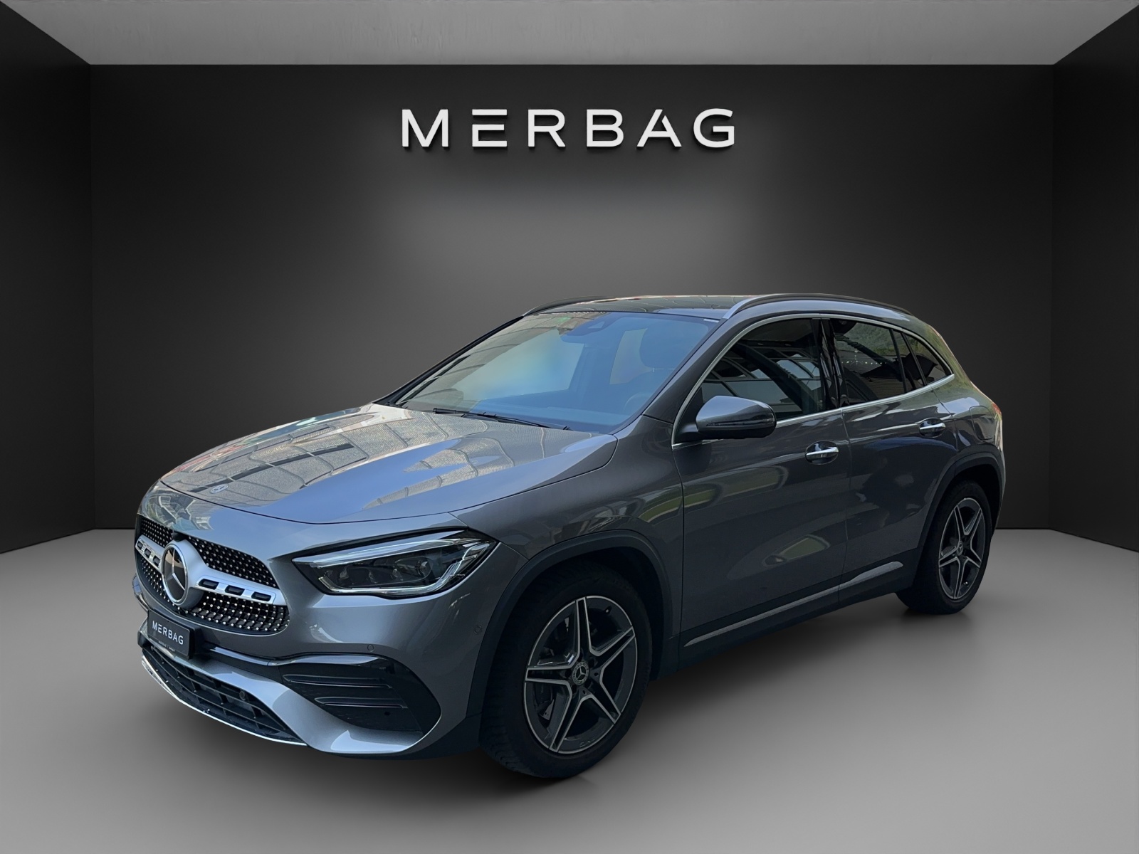 MERCEDES-BENZ GLA 250 AMG Line 4Matic