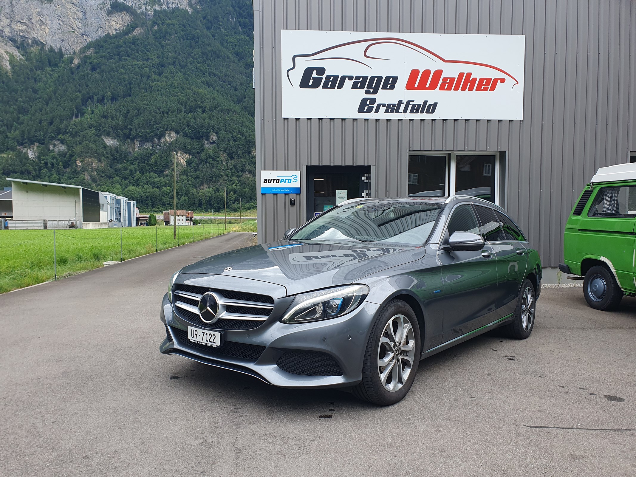 MERCEDES-BENZ C 350 e Exclusive 7G-Tronic