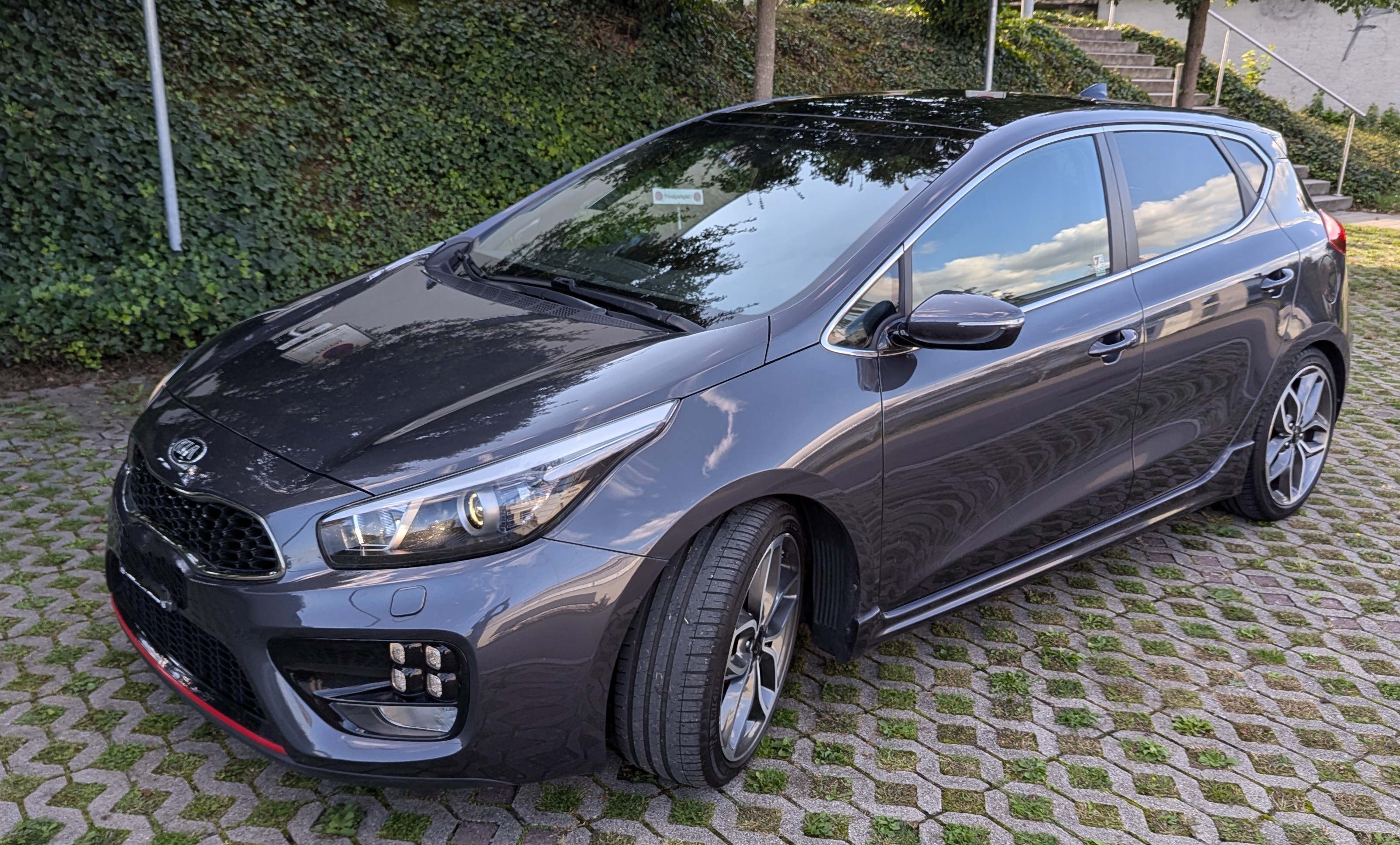 KIA Ceed 1.6 GDi GT