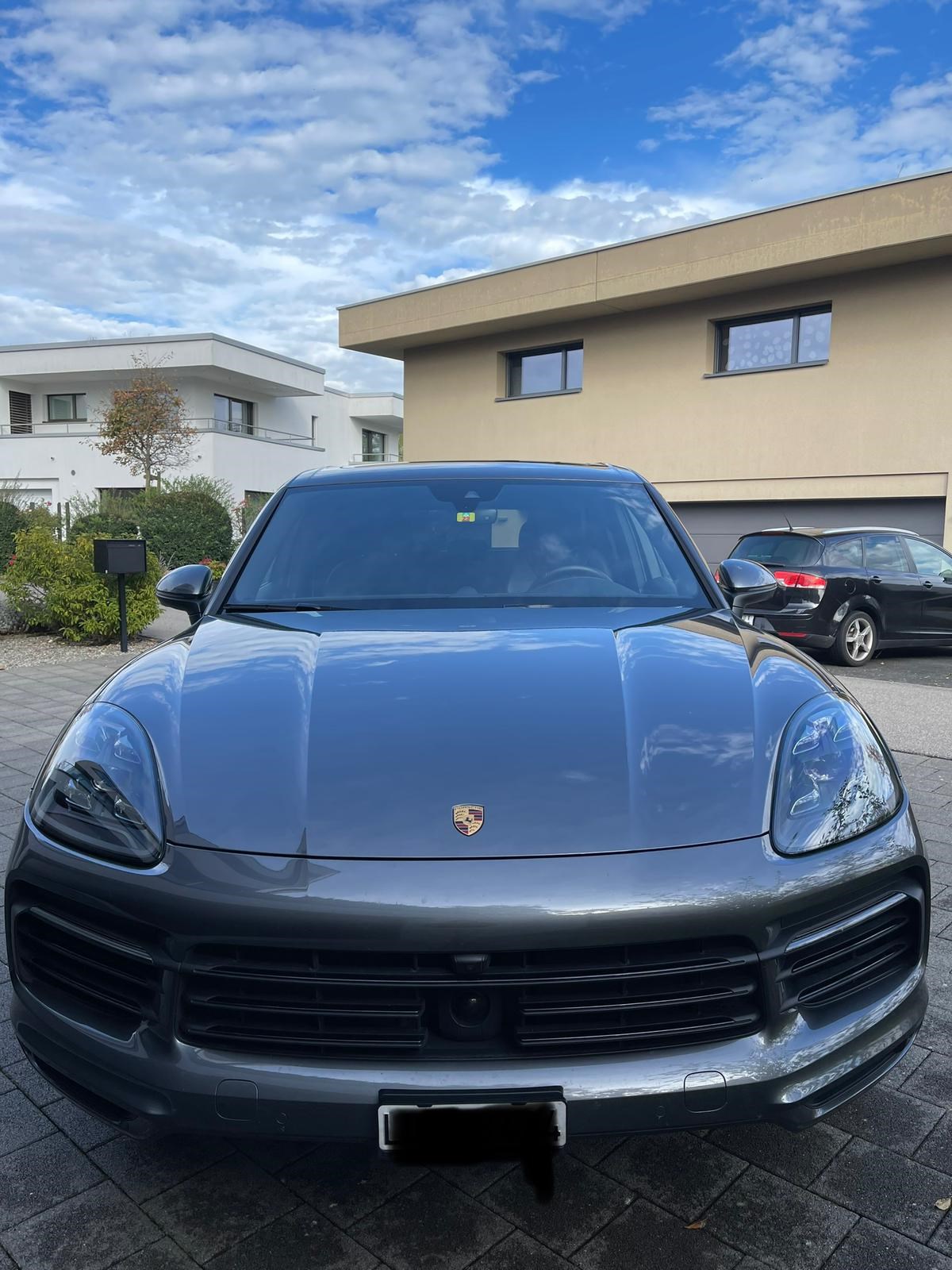 PORSCHE Cayenne E-Hybrid