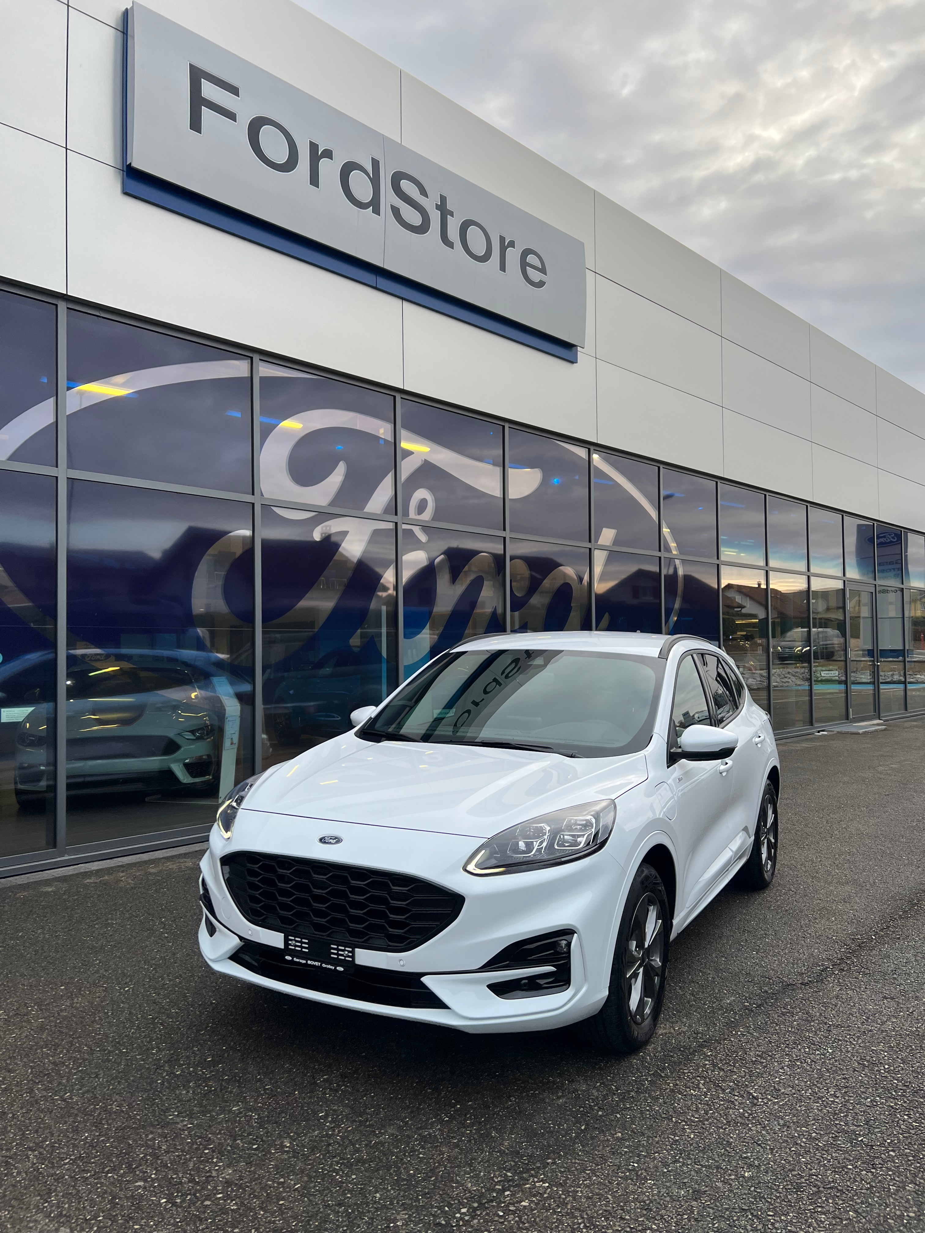 FORD Kuga 2.5 Plug-in Hybrid ST-Line X