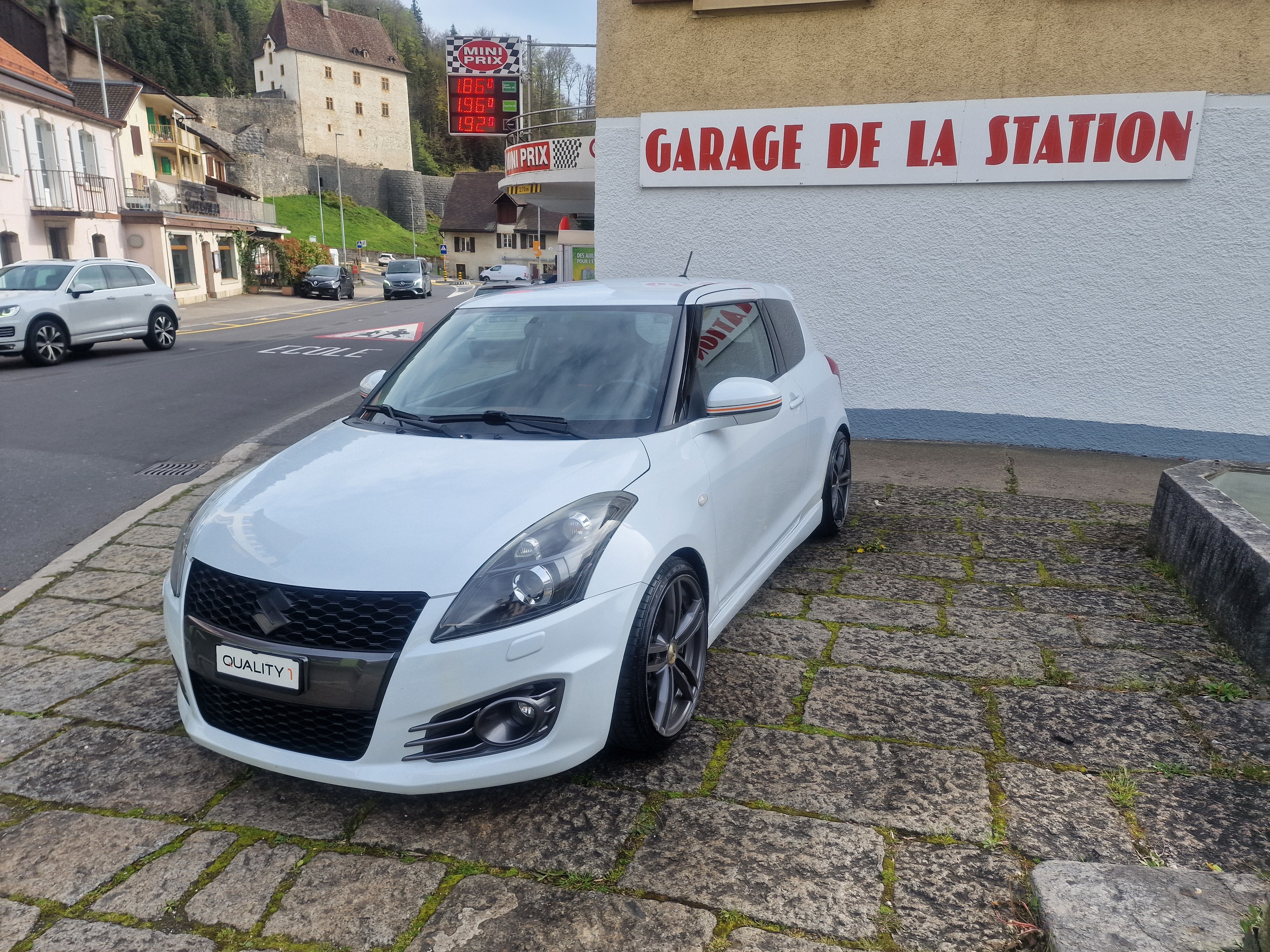 SUZUKI Swift 1.6i 16V Sport Compact Top