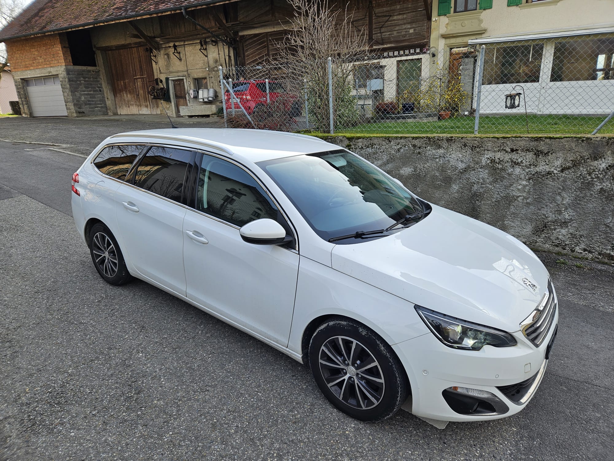 PEUGEOT 308 SW 1.2 THP Allure