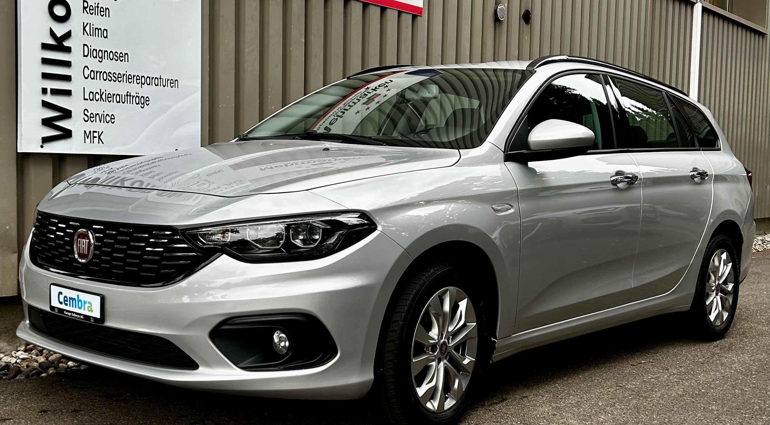 FIAT Tipo 1.6MJ Station Wagon Lounge DCT