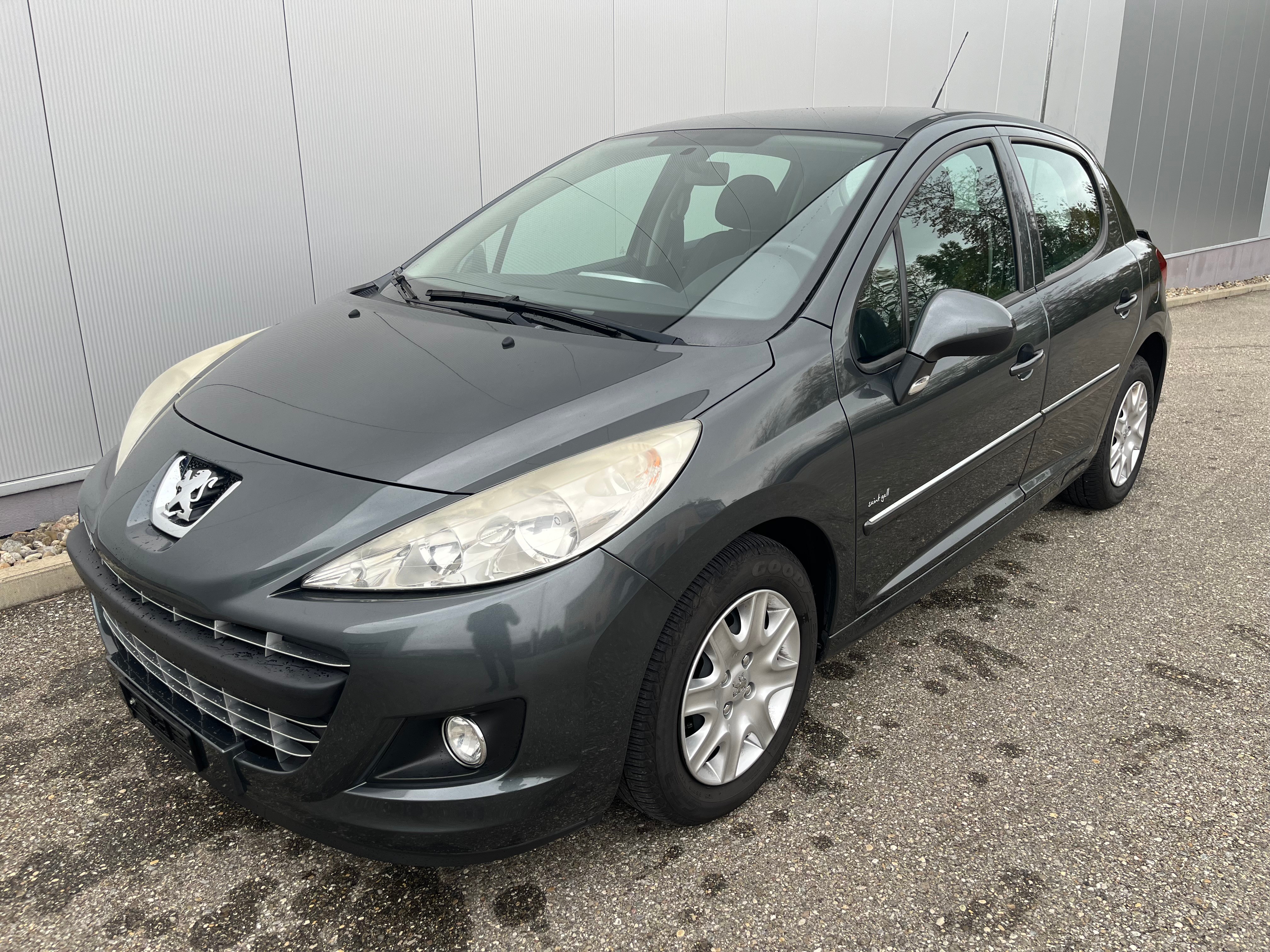 PEUGEOT 207 1.4 16V Active