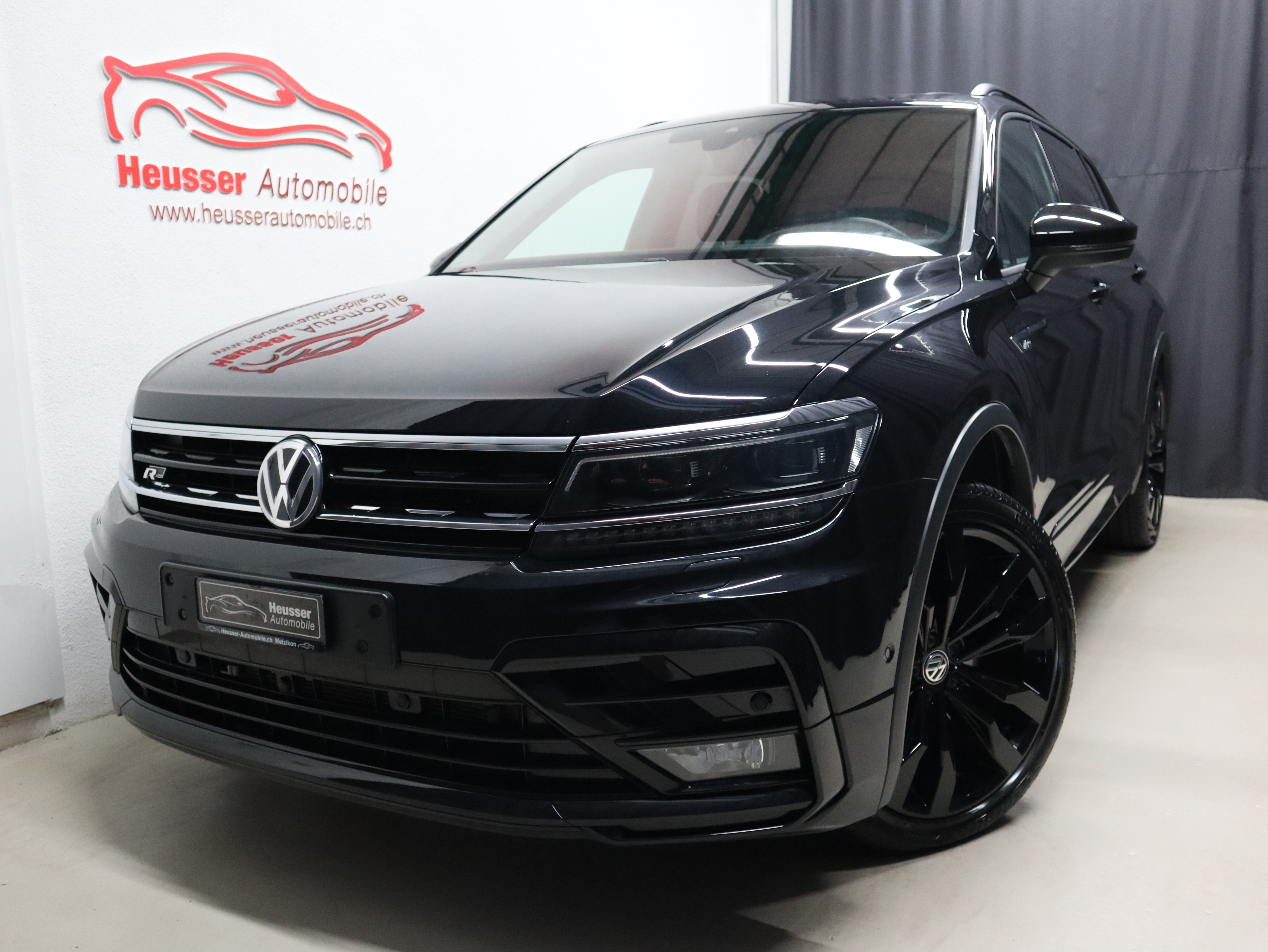 VW Tiguan Allspace 2.0 TDI Highline 4Motion DSG R-Line Black Style - 7 Sitzplätze - Panorama - Leder - Dynaudio - AHK - 200 PS