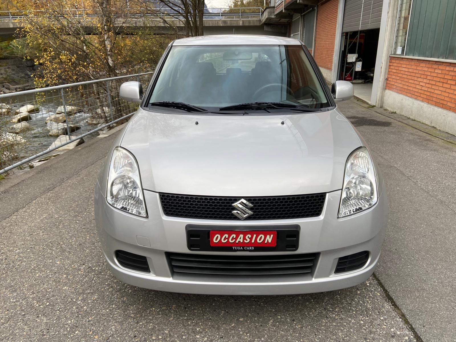 SUZUKI Swift 1.3i 16V GL 4x4