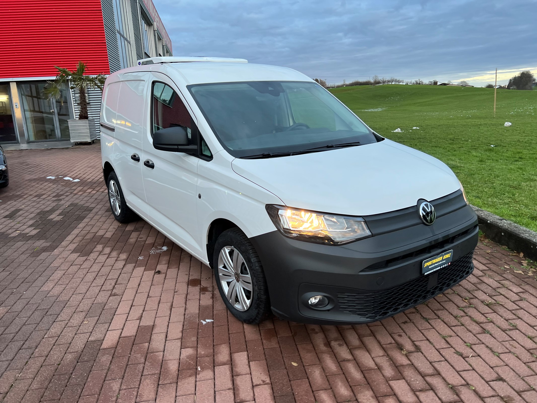 VW Caddy 2.0 TDI 4Motion Kühlfahrzeug