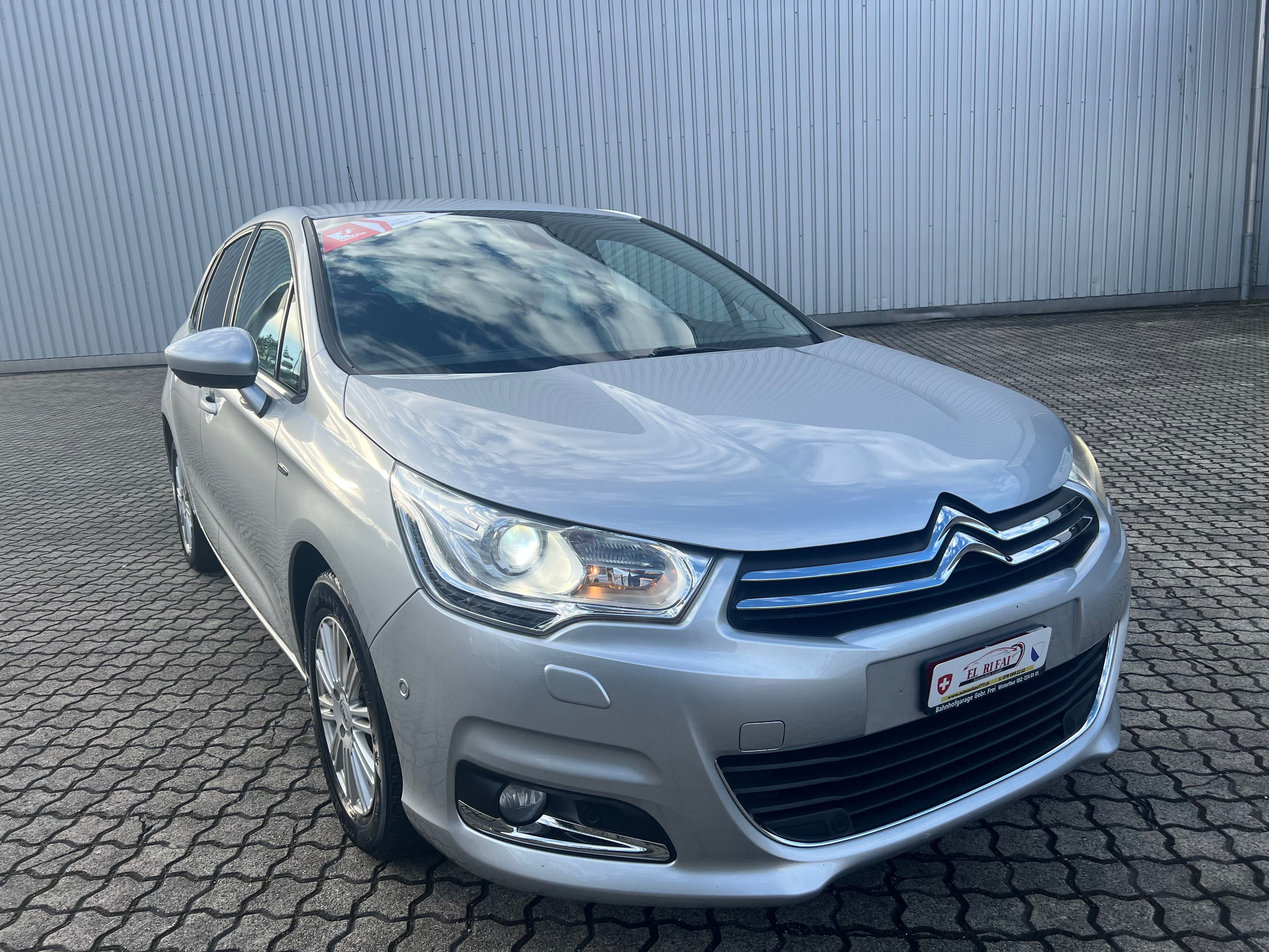 CITROEN C4 Berline 1.6 e-HDi Swiss Style EGS6