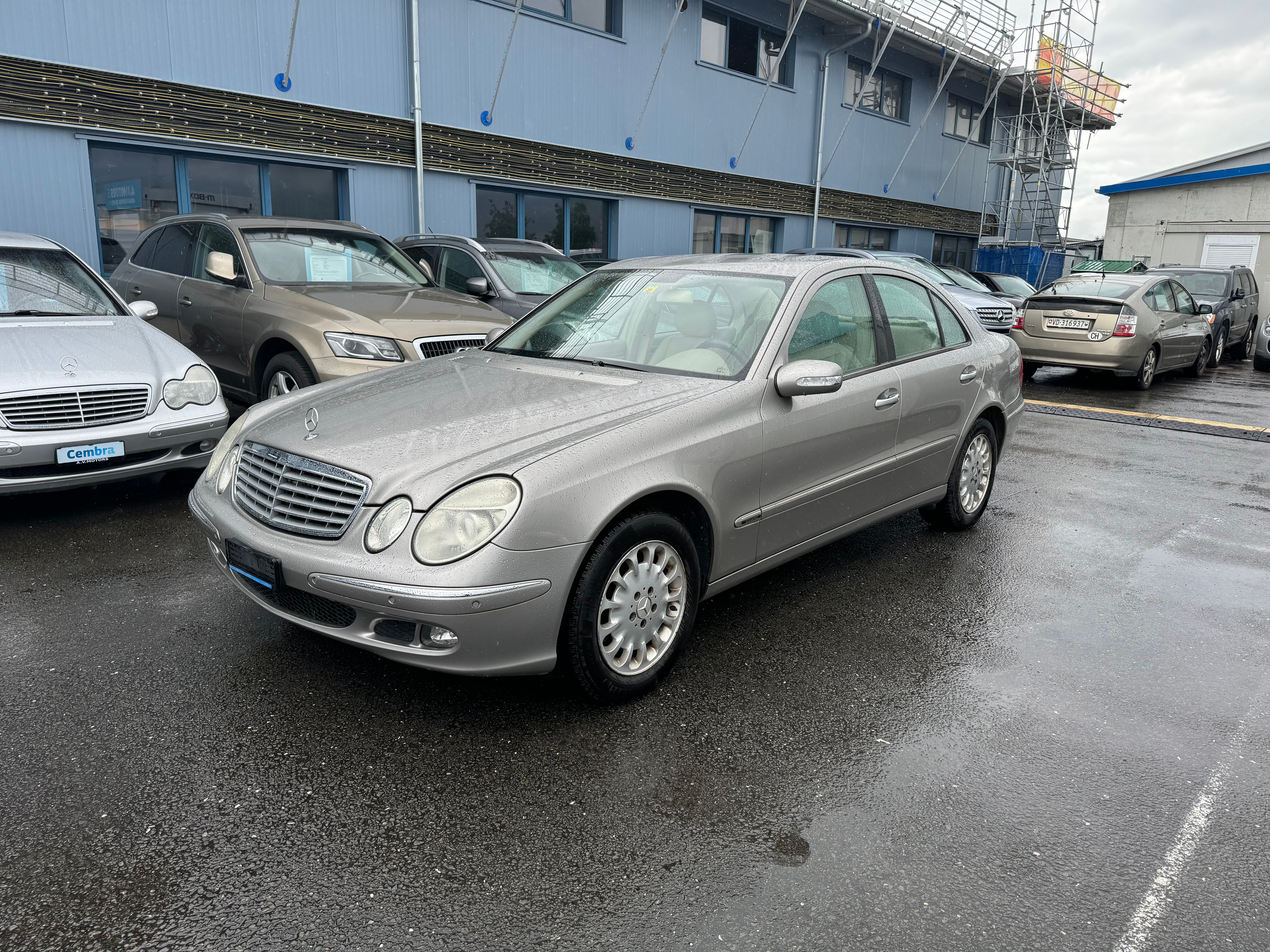 MERCEDES-BENZ E 200 Kompressor Elégance