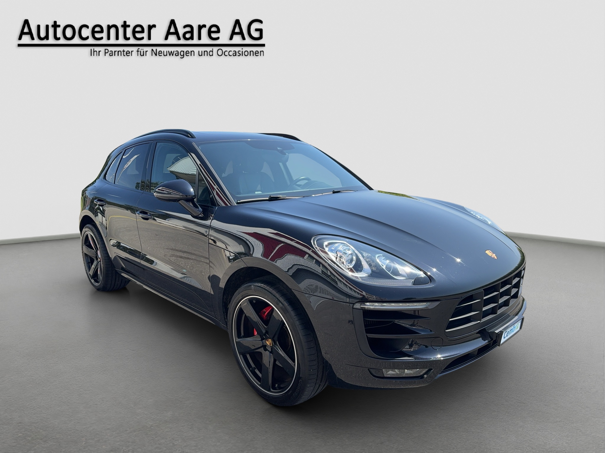 PORSCHE Macan Turbo PDK * CH-Fahrzeug *