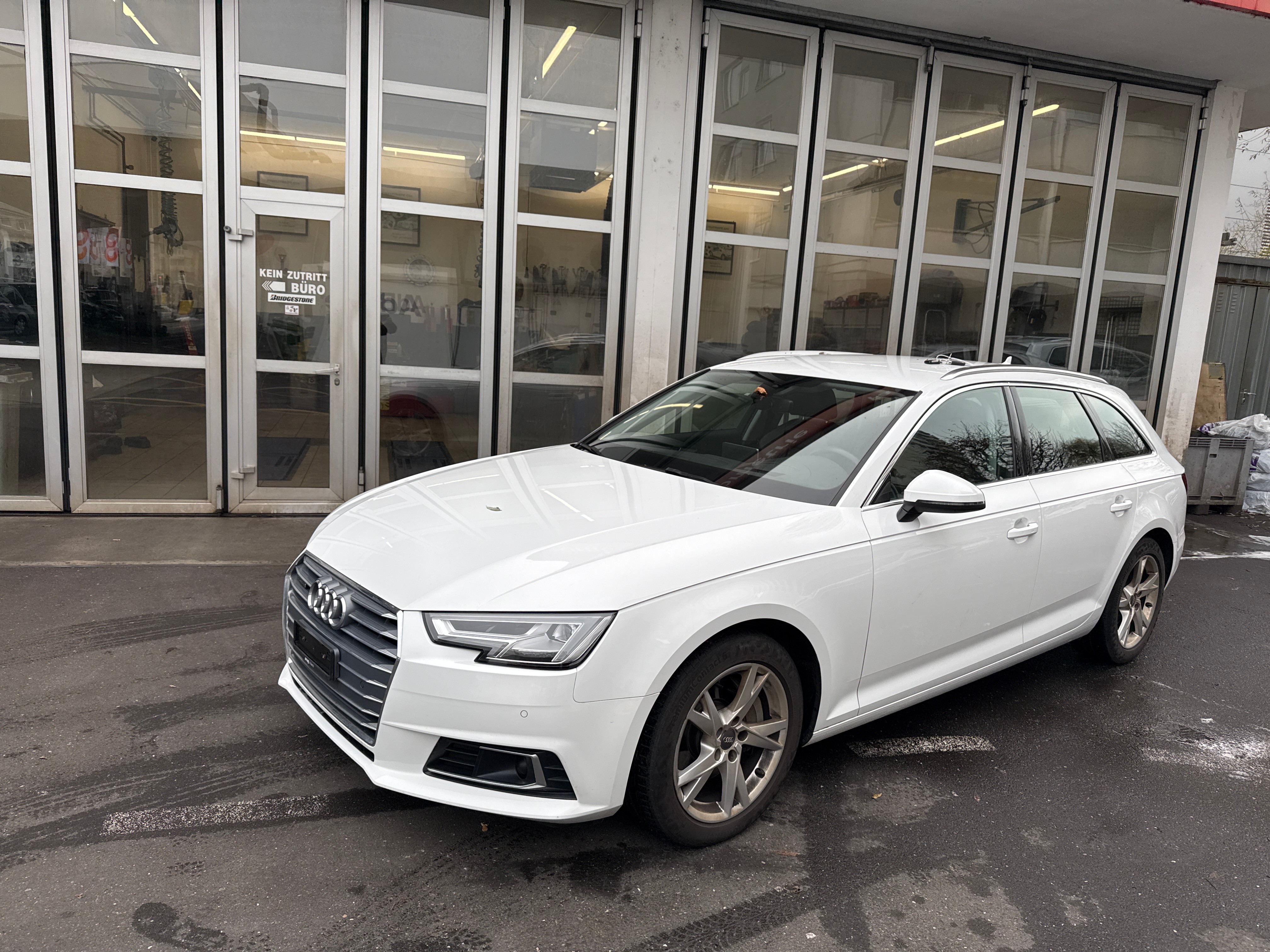 AUDI A4 Avant 2.0 TDI Sport quattro S-tronic