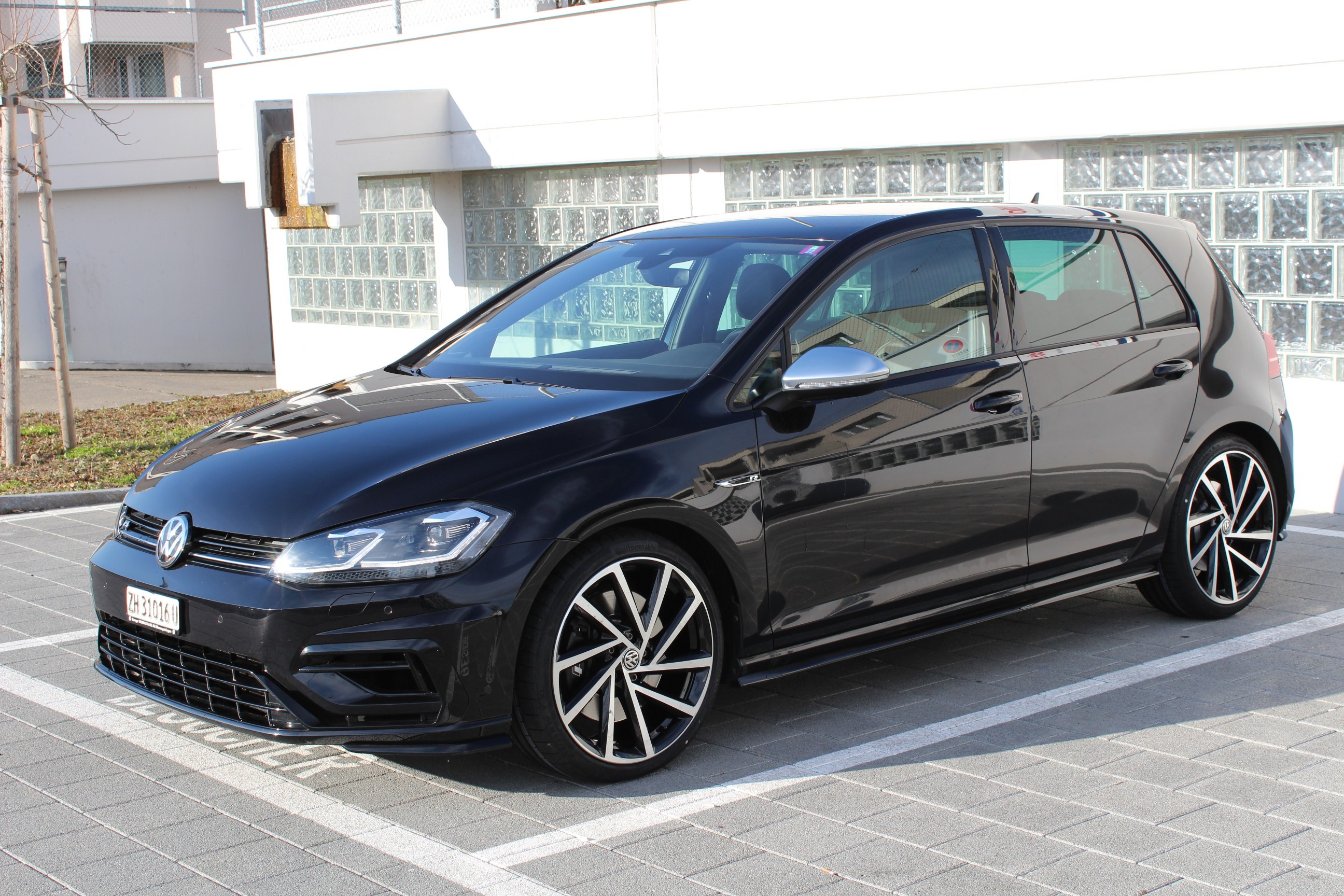 VW Golf 2.0 TSI R 4Motion DSG