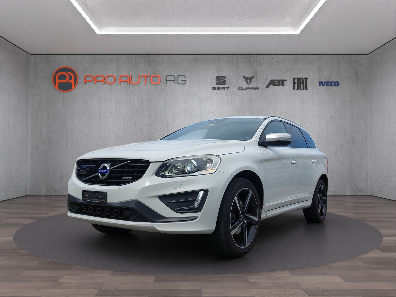 VOLVO XC60 D4 AWD Momentum Geartronic