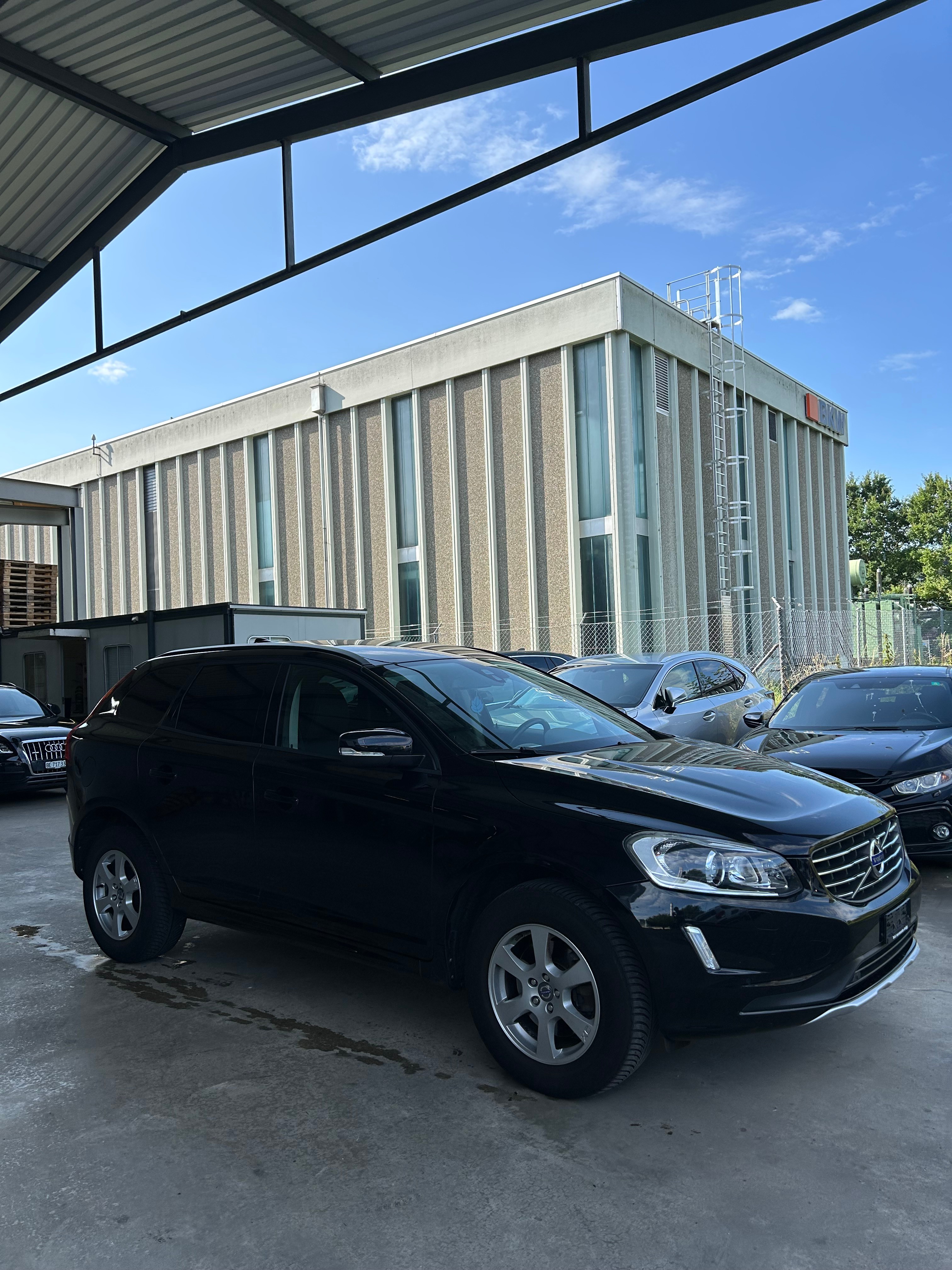 VOLVO XC60 D4 AWD Momentum Geartronic