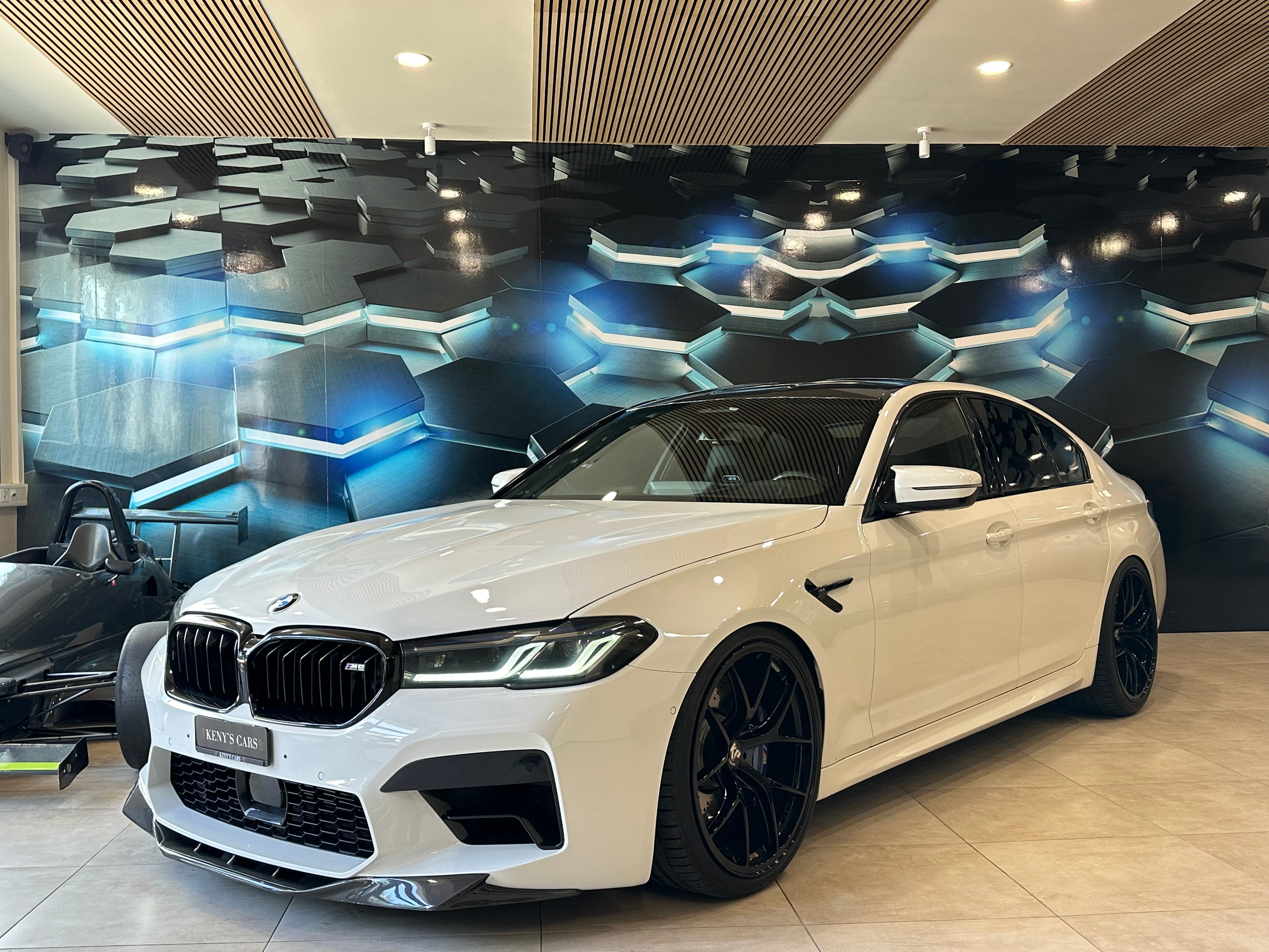 BMW M5 xDrive Drivelogic