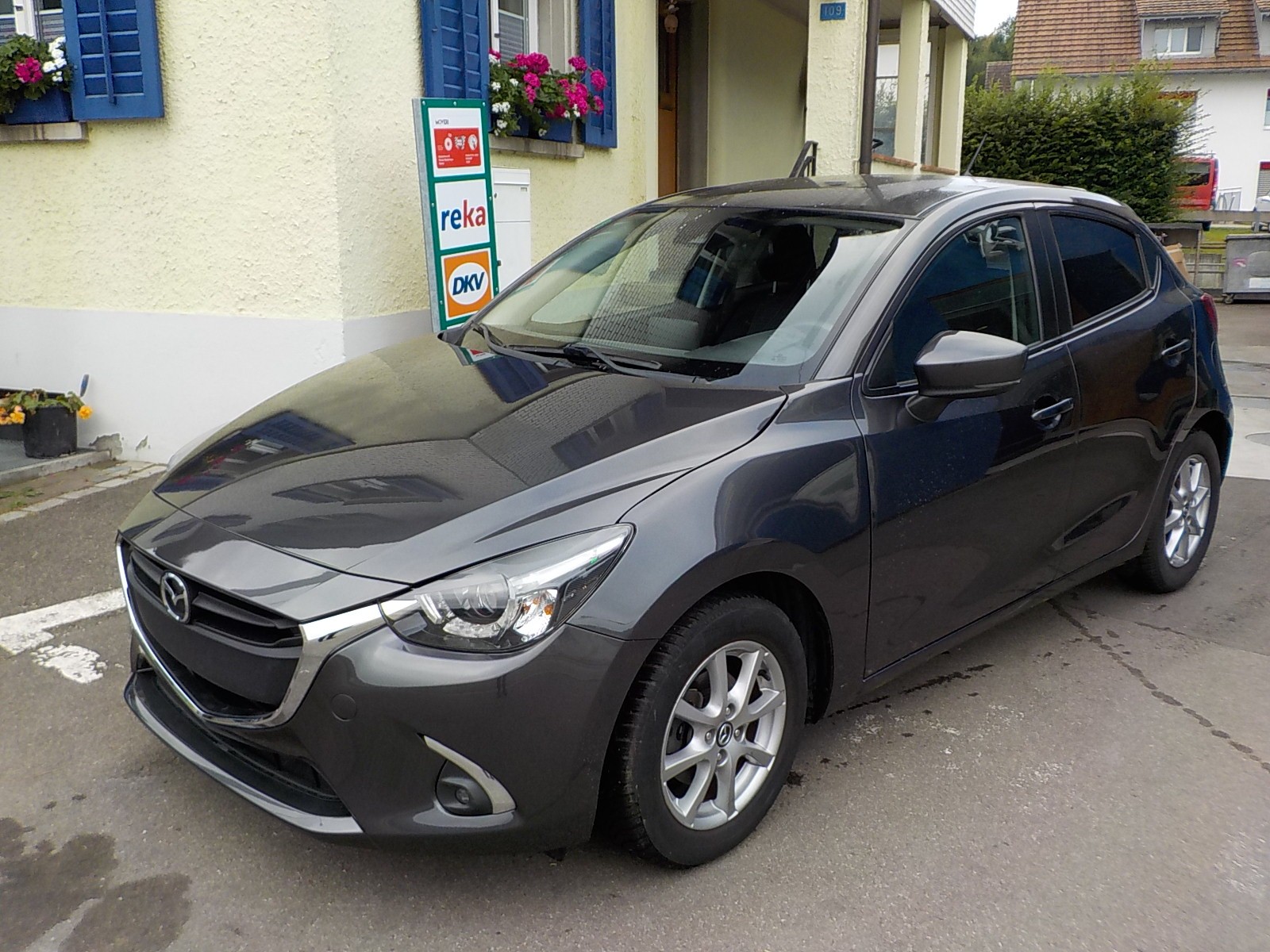 MAZDA 2 SKYACTIV-G 90 Ambition Plus