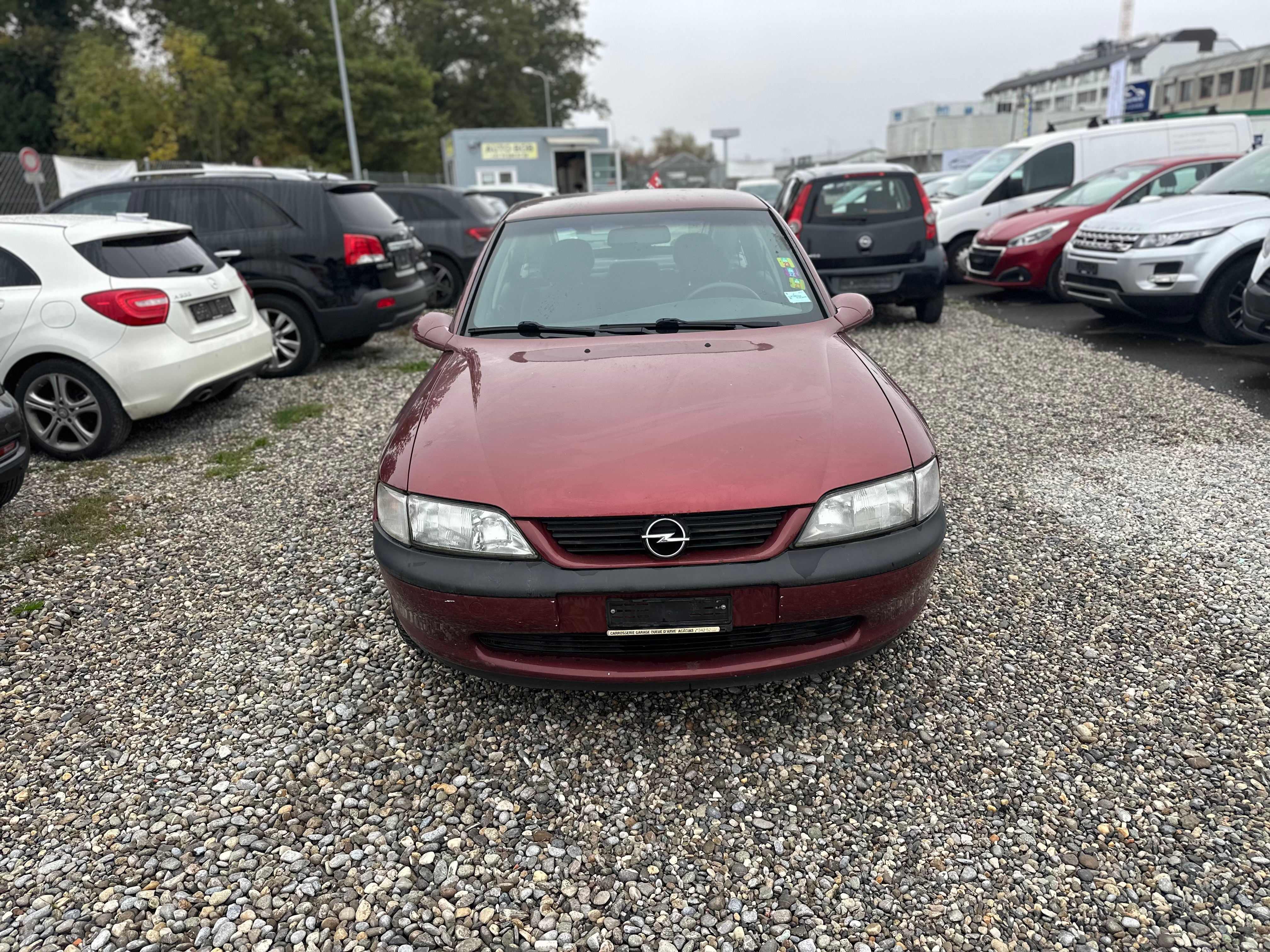 OPEL Vectra 2.0i 16V Avantage