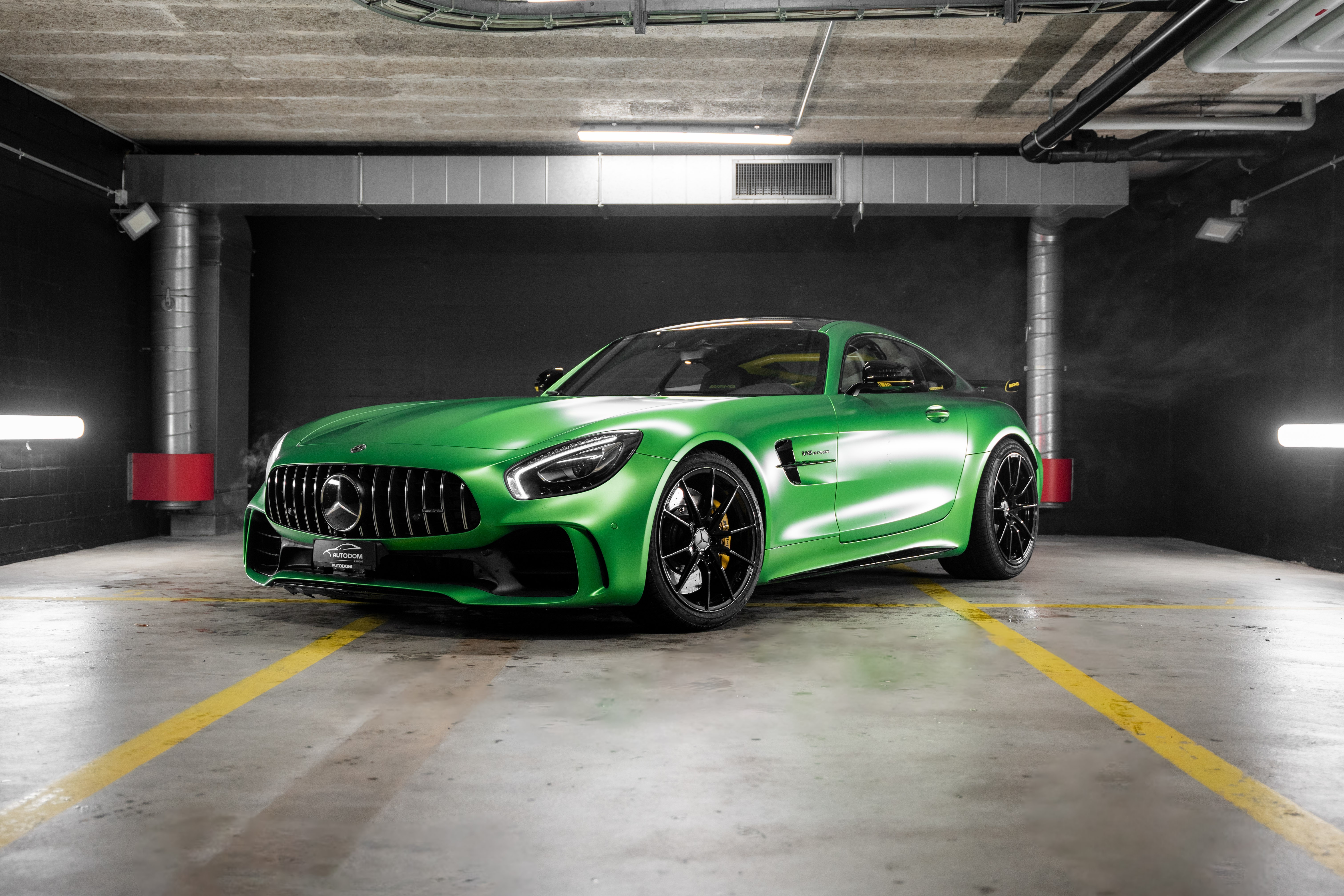 MERCEDES-BENZ AMG GT R Speedshift DCT