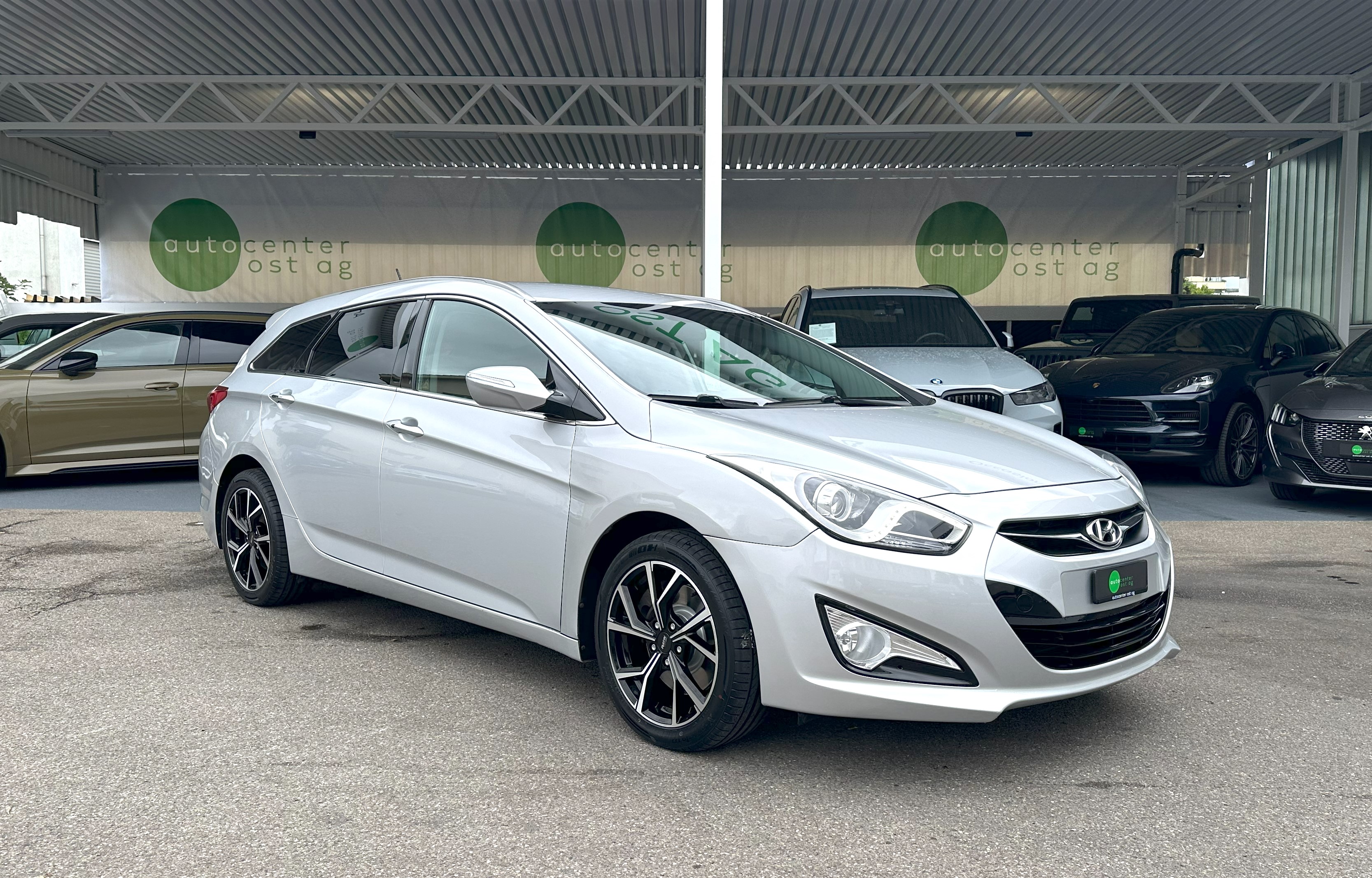 HYUNDAI i40 Wagon 2.0 GDi Premium Automatic