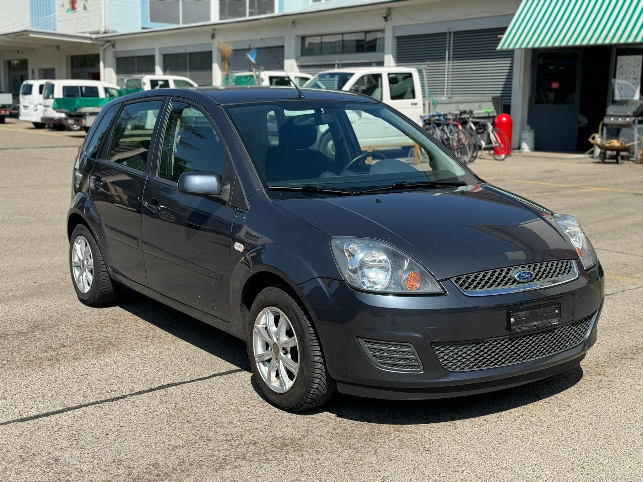 FORD Fiesta 1.4 16V Trend