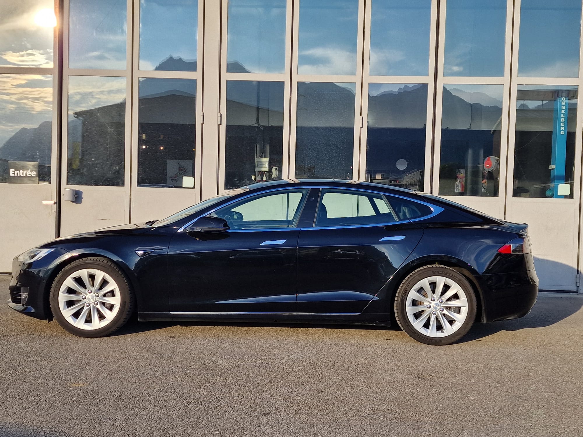 TESLA Model S 100 D