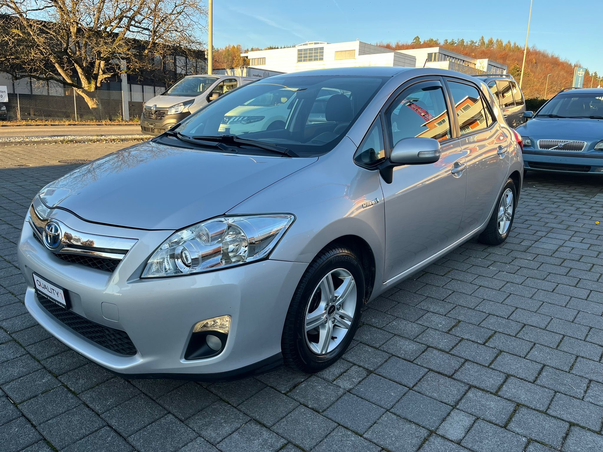 TOYOTA Auris 1.8 16V HSD Linea Luna