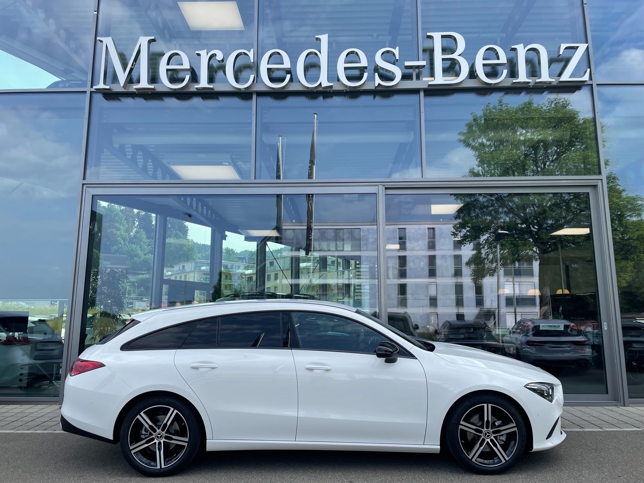 MERCEDES-BENZ CLA Shooting Brake 200 d 4Matic Progressive