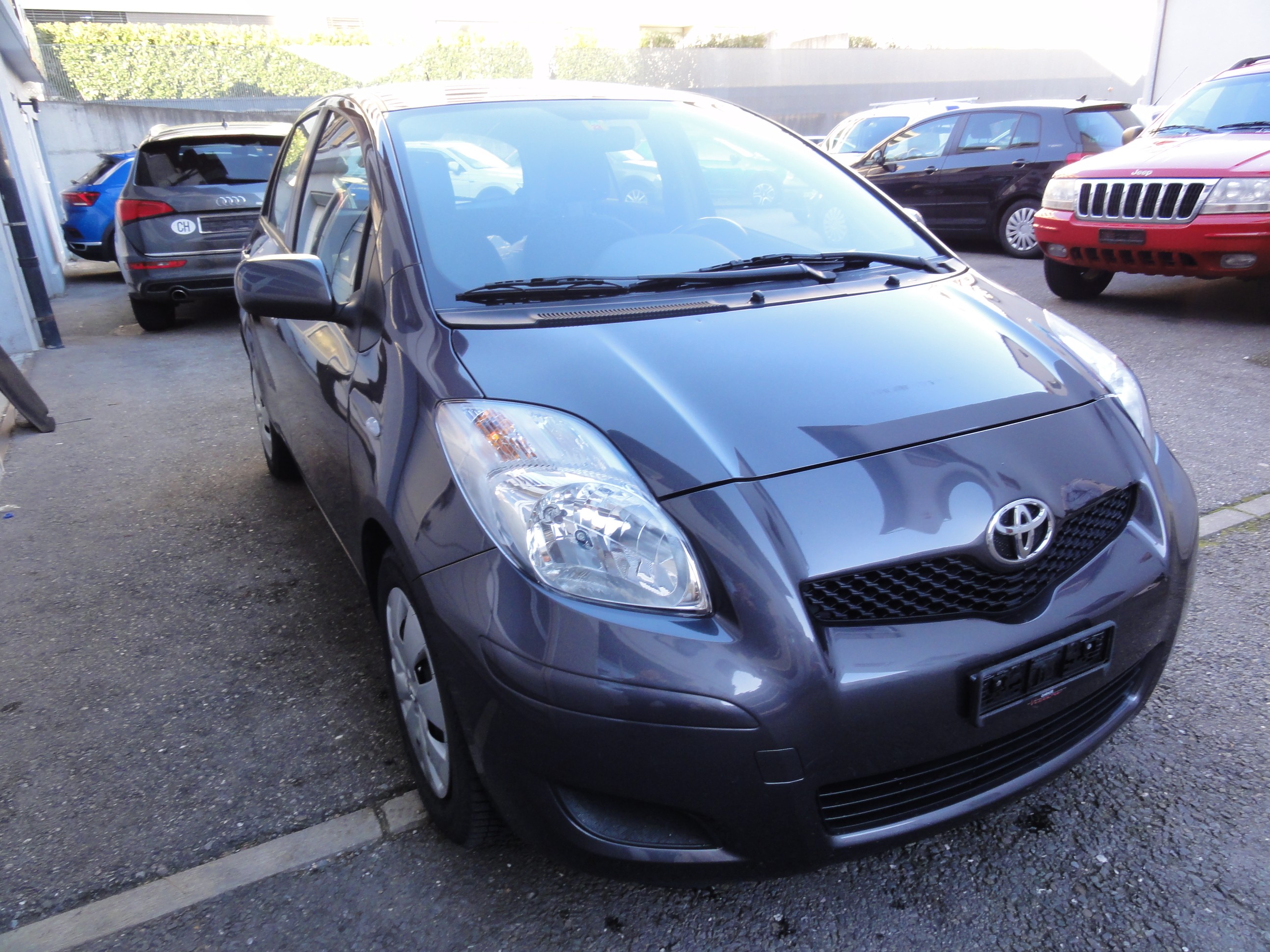 TOYOTA Yaris 1.33 Linea Luna