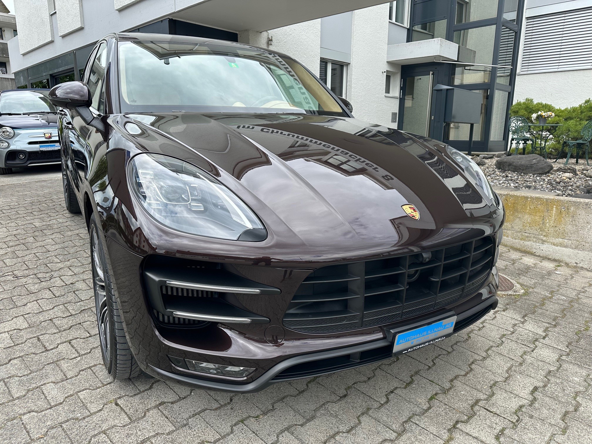 PORSCHE Macan Turbo PDK