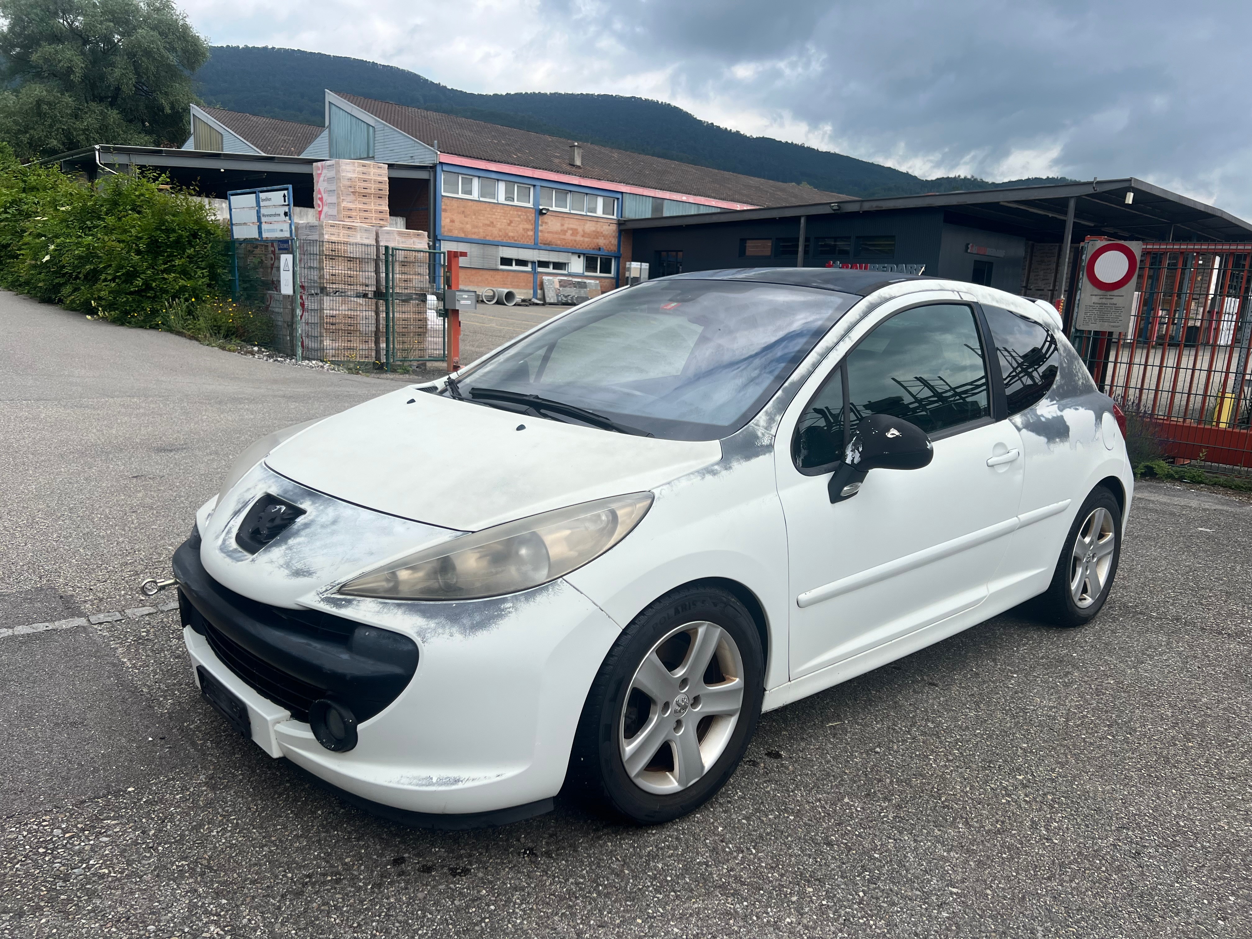 PEUGEOT 207 1.6 16V Turbo GTi