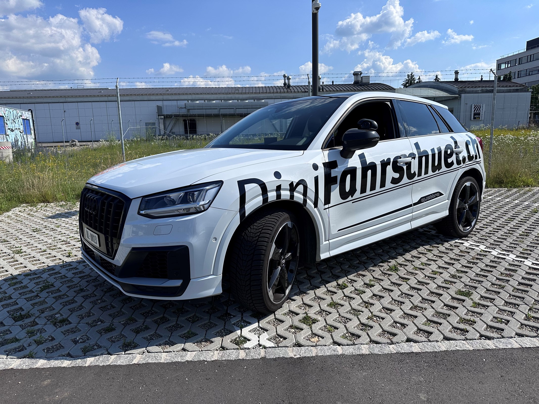 AUDI SQ2 TFSI quattro S-tronic