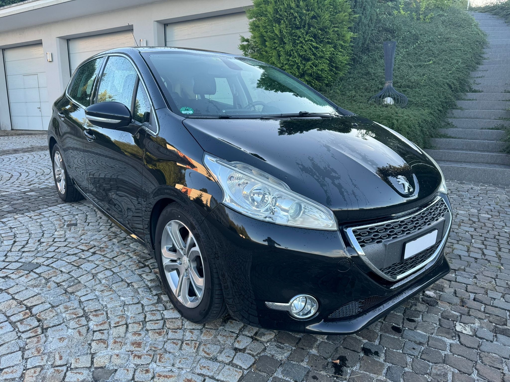 PEUGEOT 208 1.6 VTI Allure