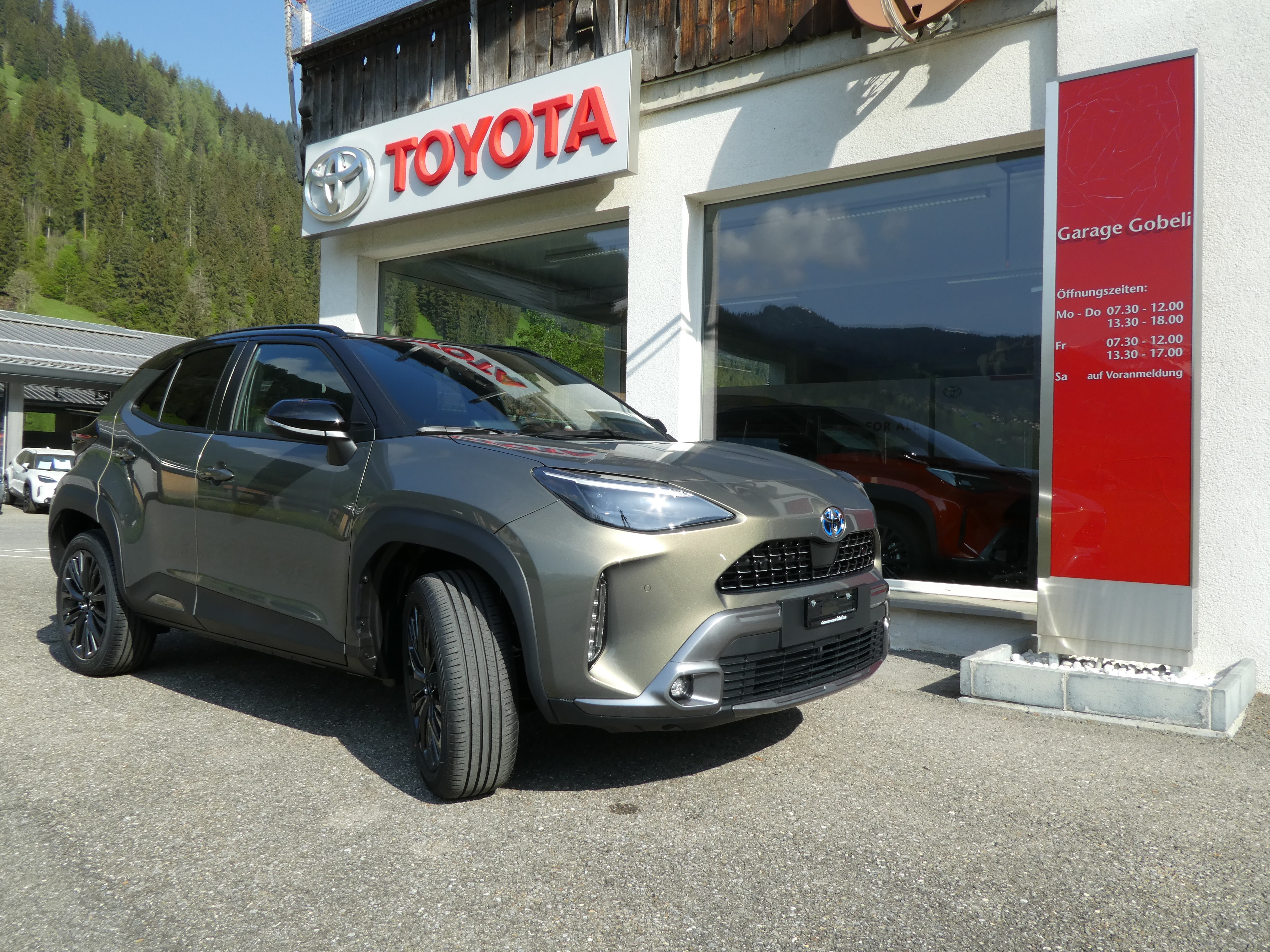 TOYOTA Yaris Cross 1.5 Adventure e-CVT AWDi