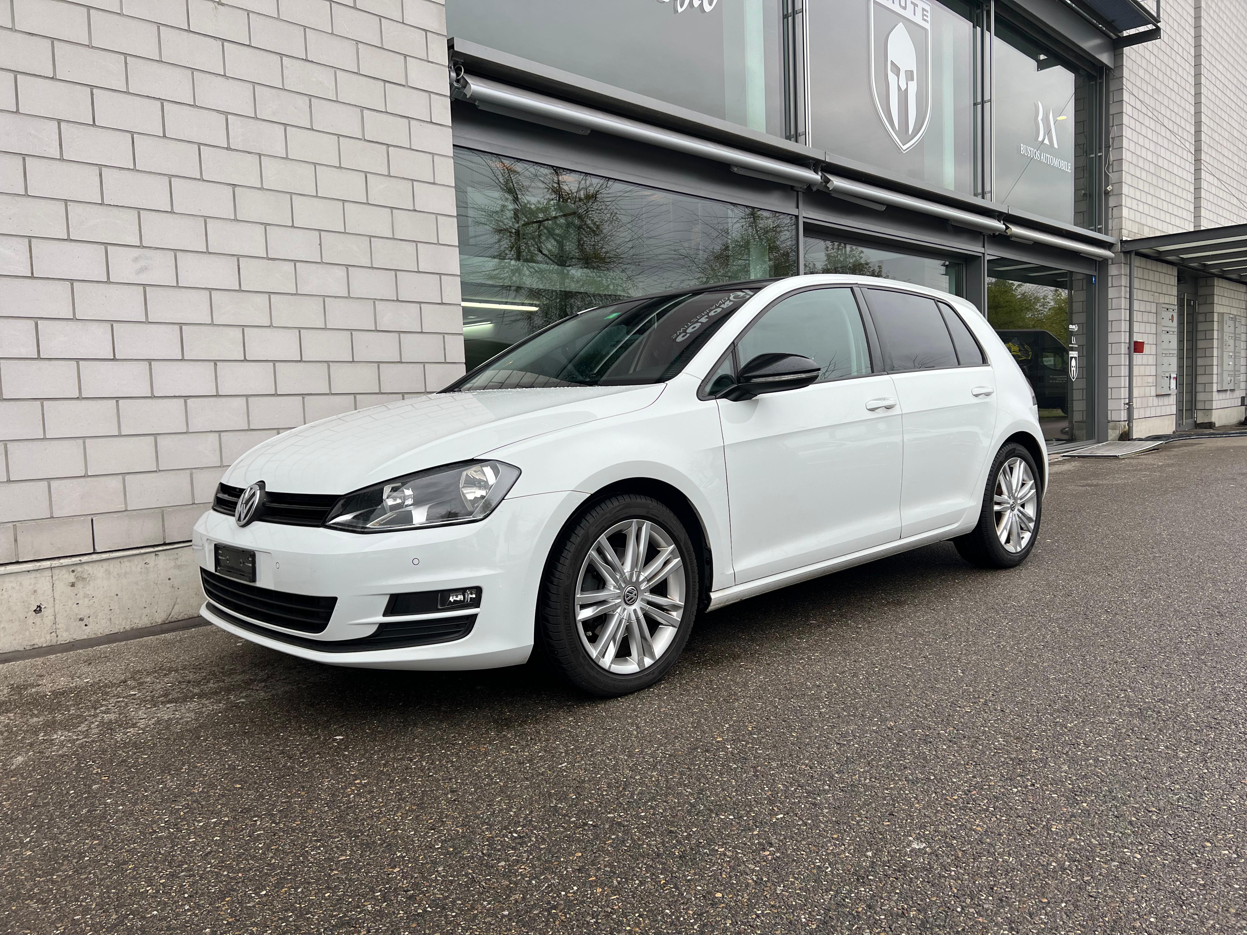 VW Golf 2.0 TDI Lounge R-Line