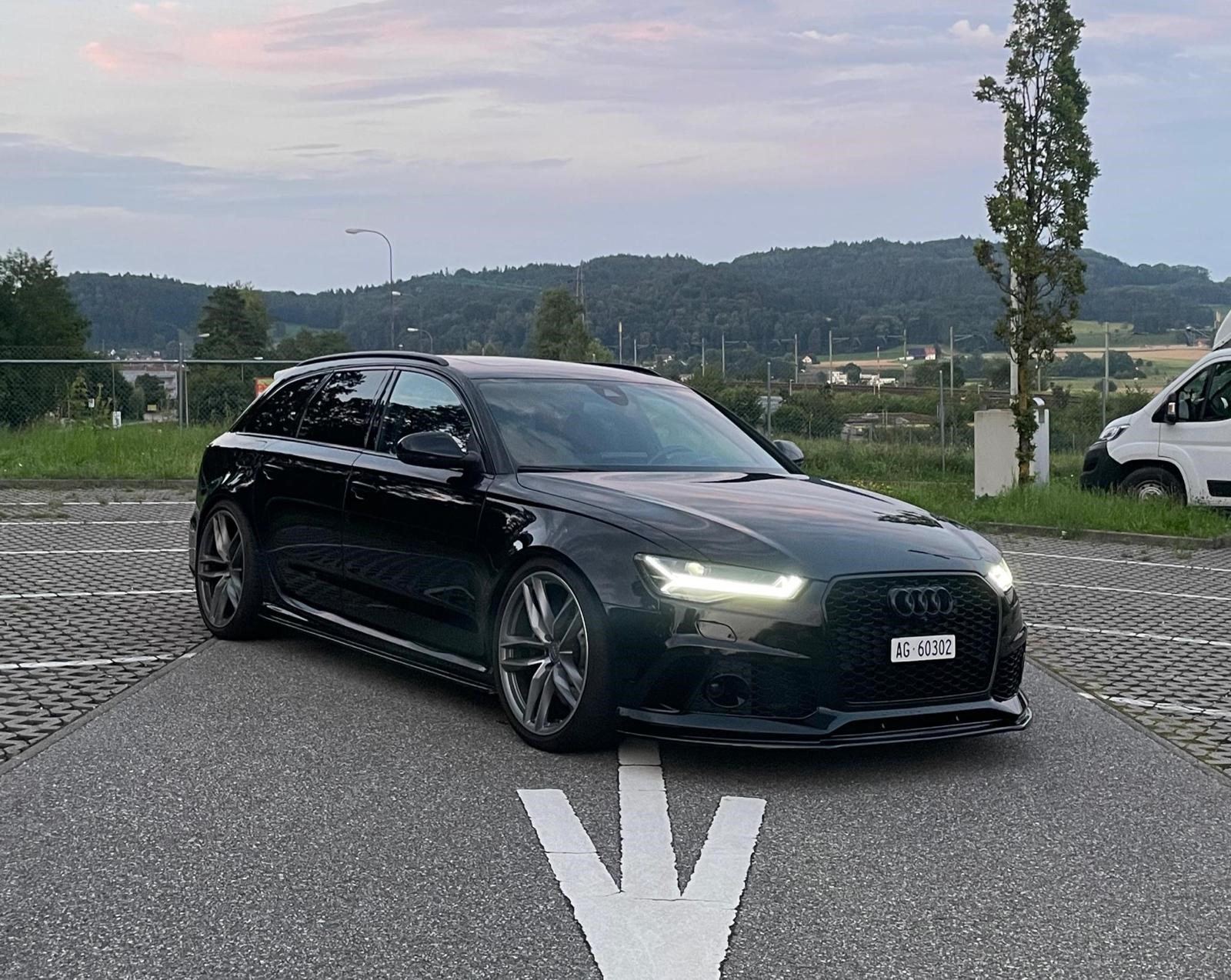 AUDI RS6 Avant 4.0 TFSI V8 performance quattro