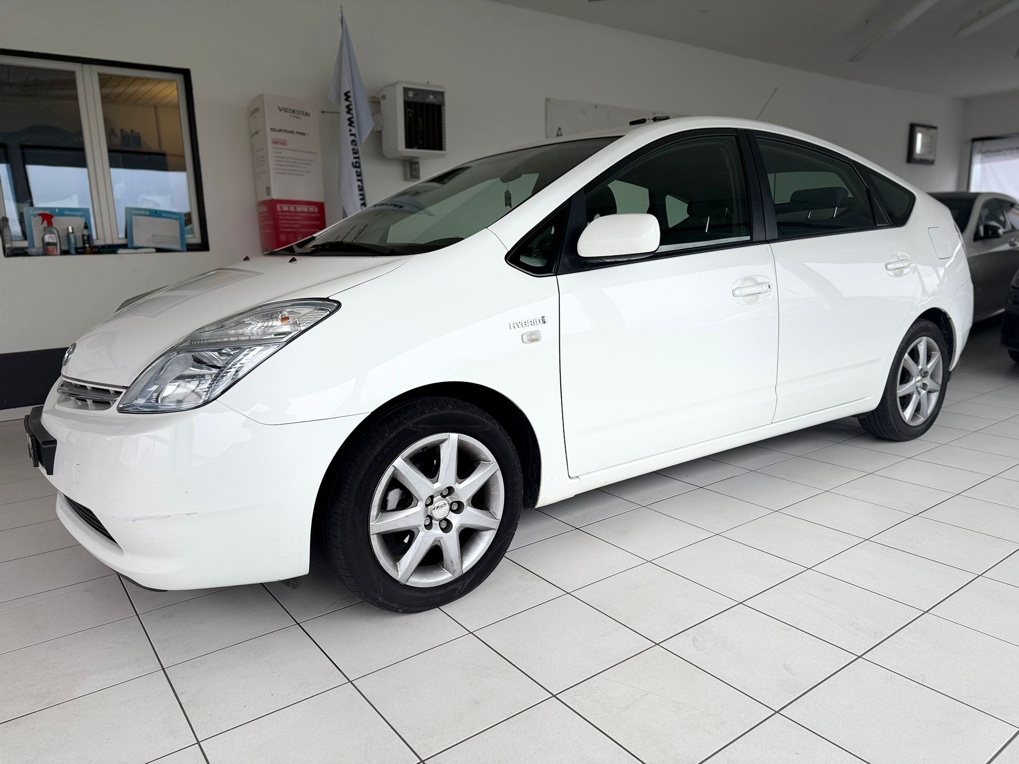 TOYOTA Prius 1.5 16V Hybrid