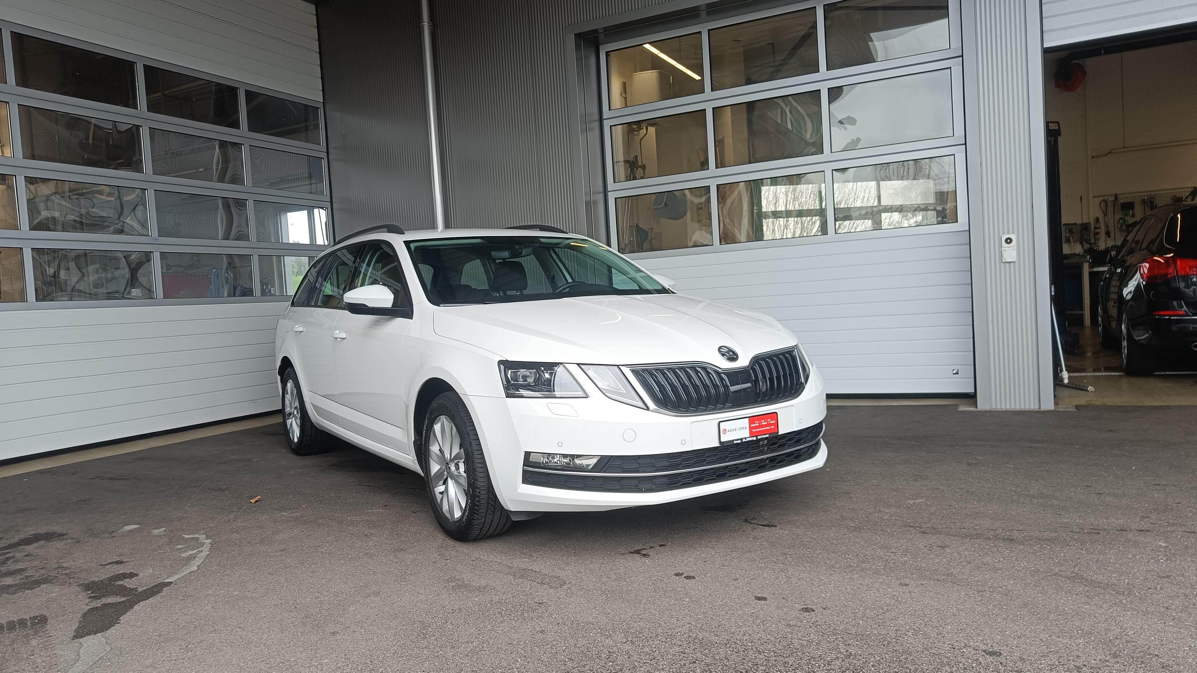 SKODA Octavia Combi 2.0 TDI Style 4x4 DSG