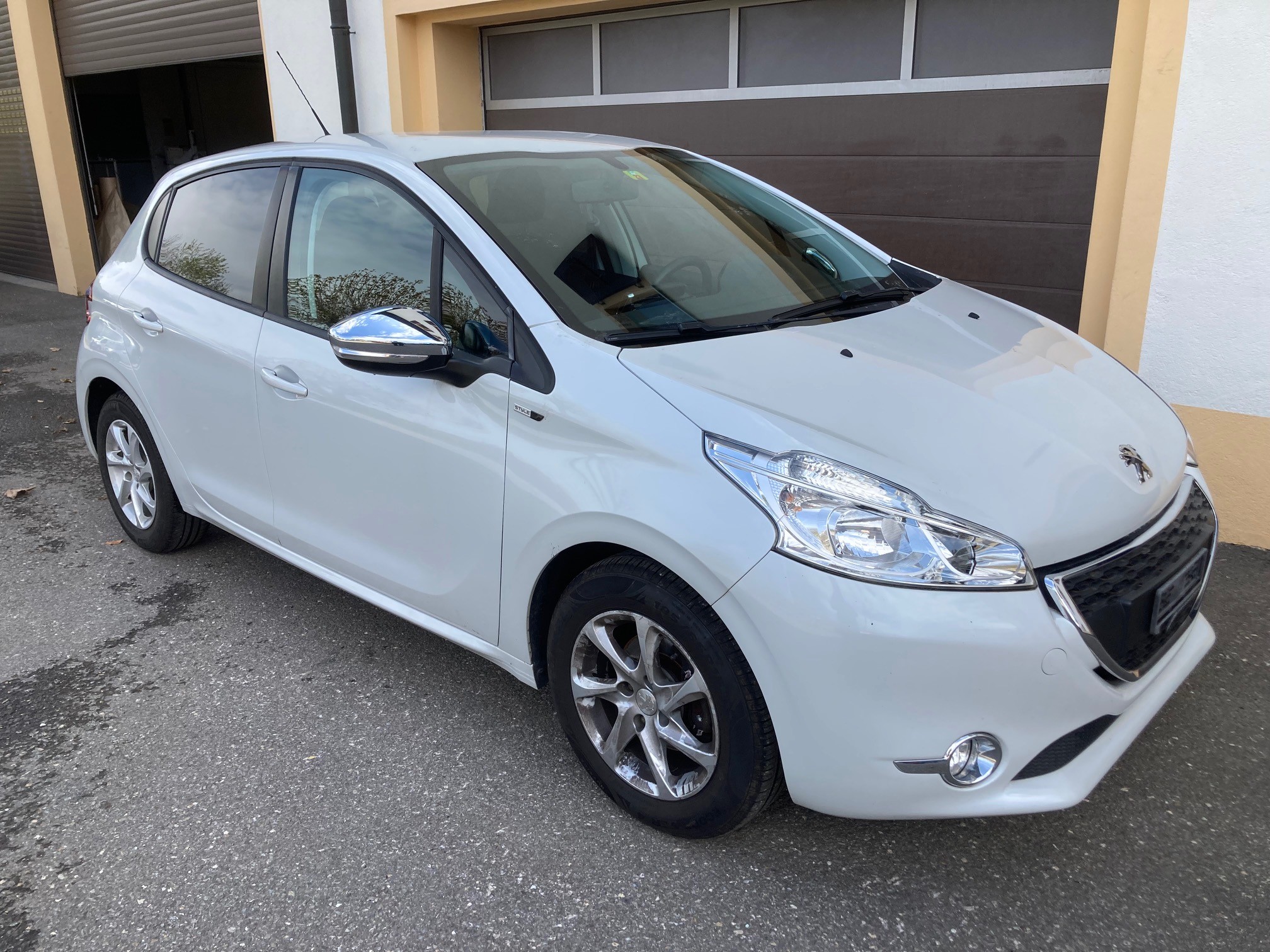 PEUGEOT 208 1.2 VTI Style