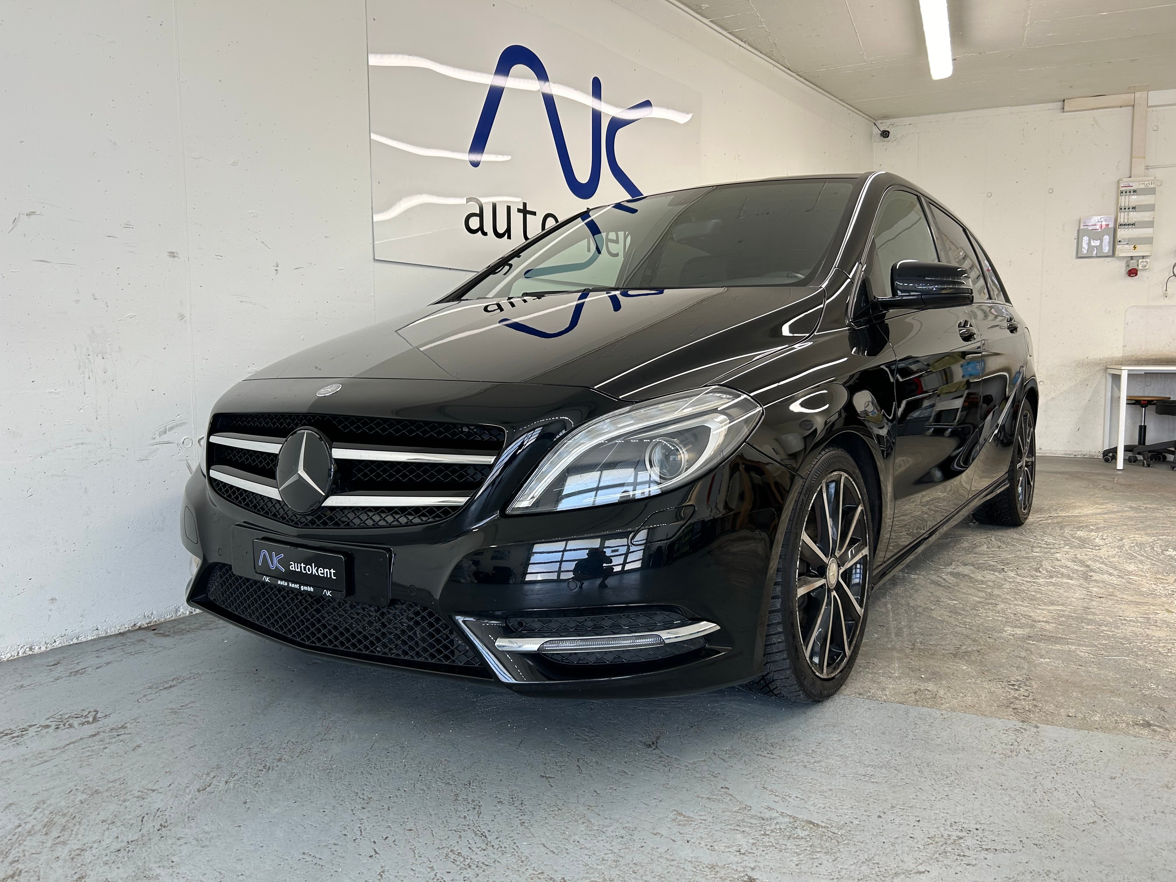 MERCEDES-BENZ B 200 CDI 7G-DCT