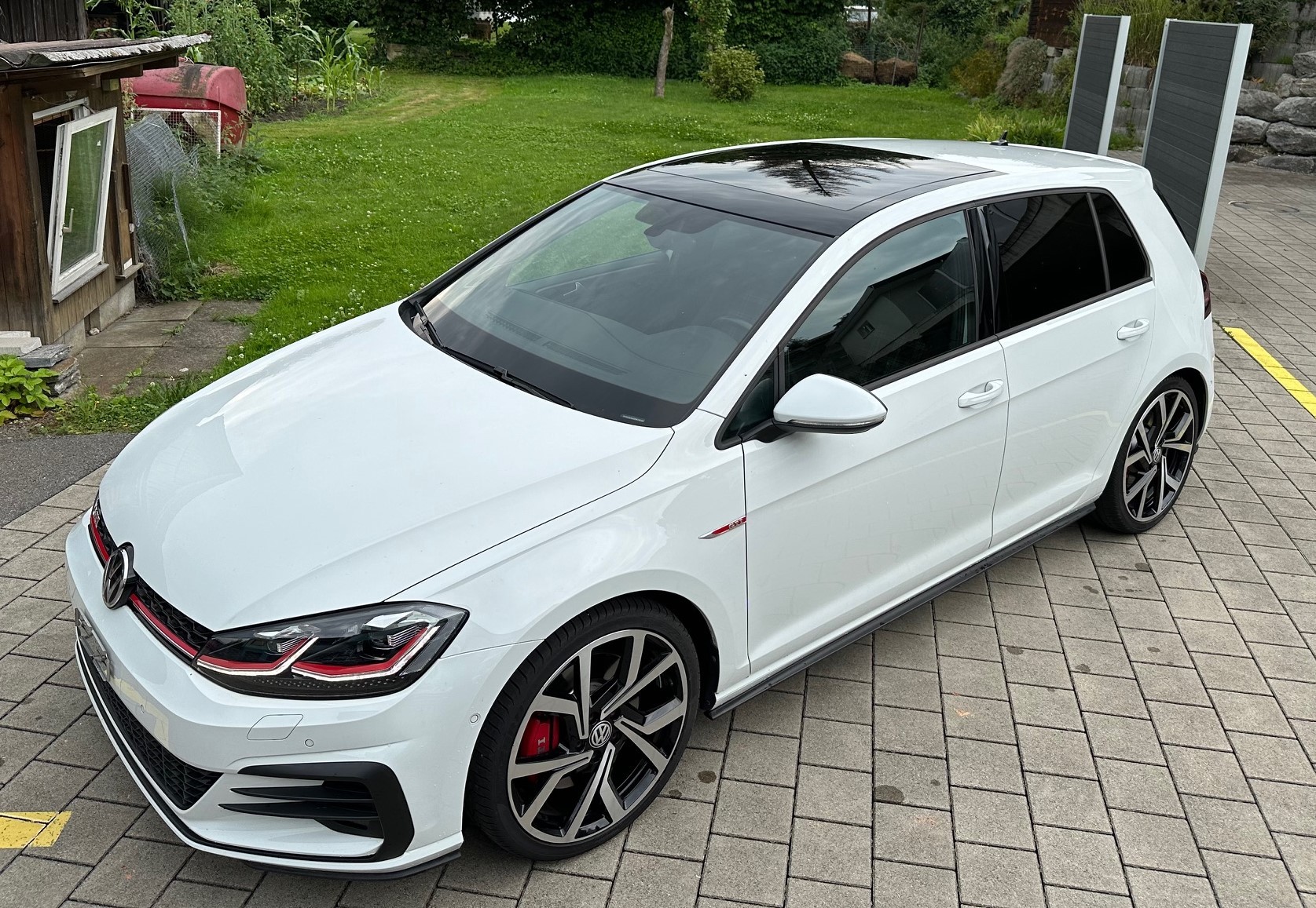 VW Golf 2.0 TSI GTI Performance