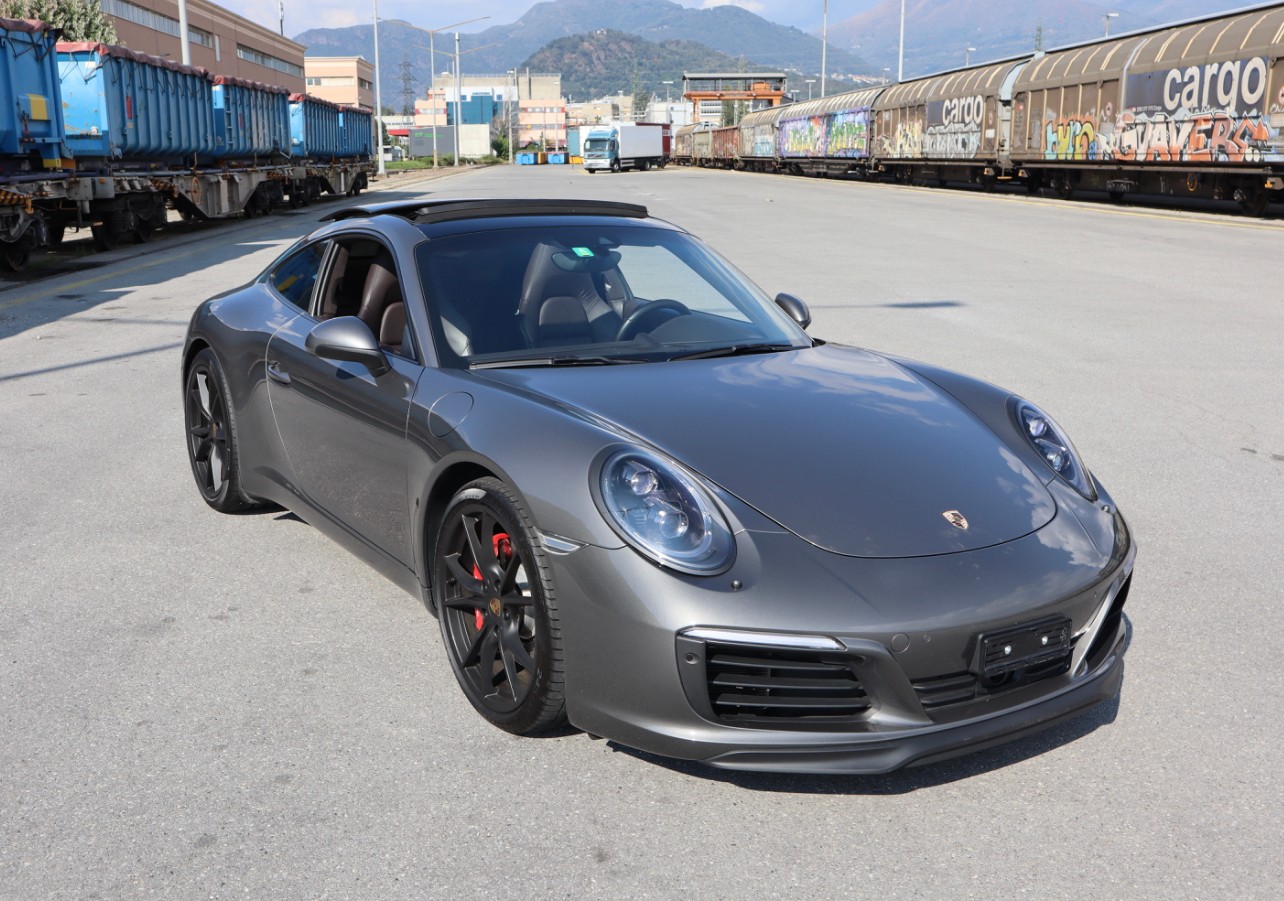 PORSCHE 911 Carrera S PDK