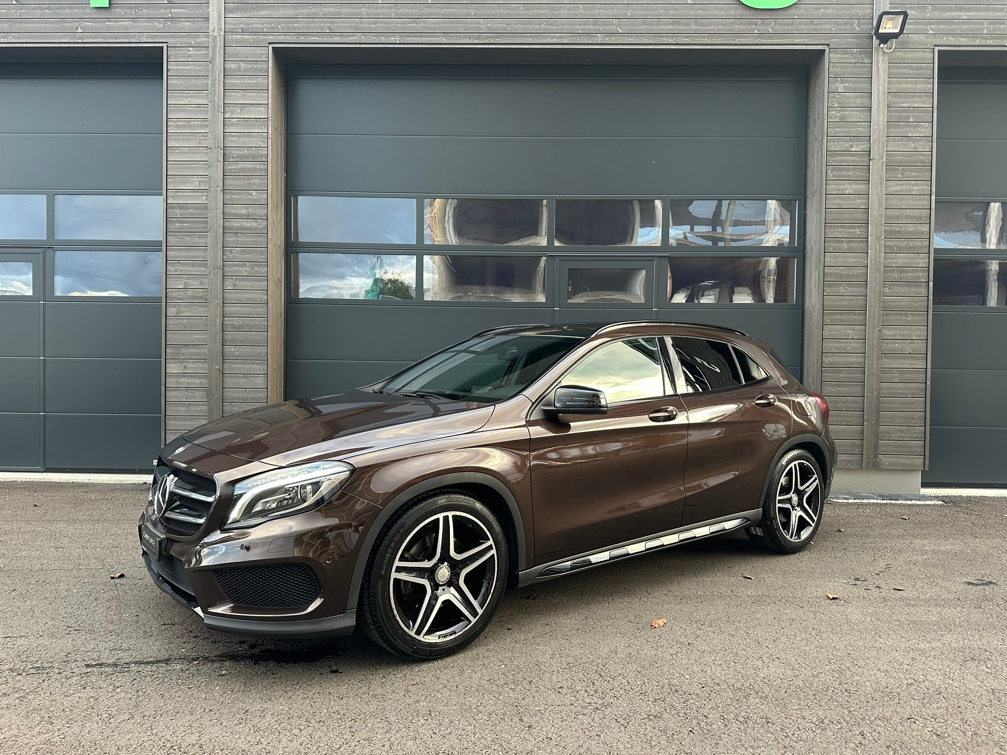 MERCEDES-BENZ GLA 250 AMG Line 4Matic 7G-DCT